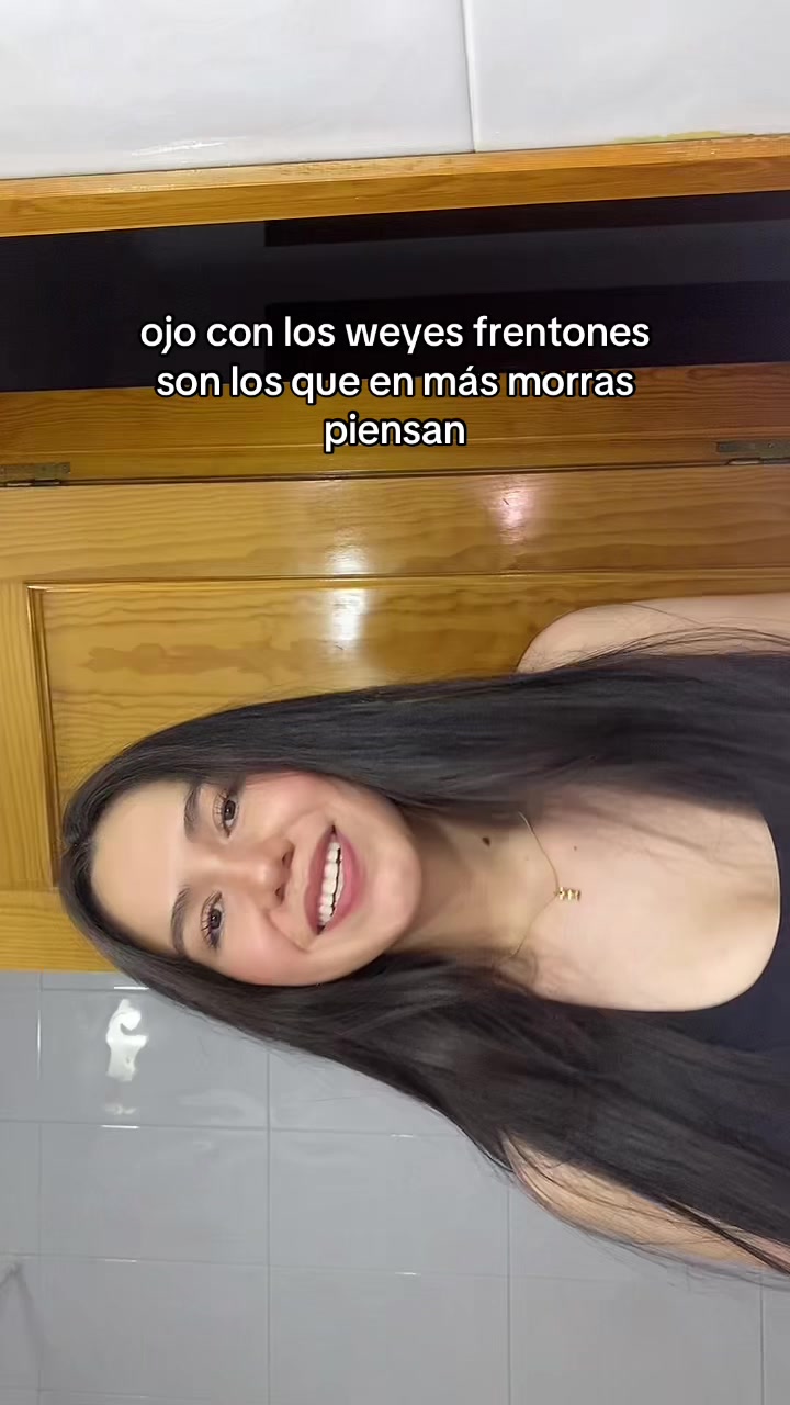 @🦦