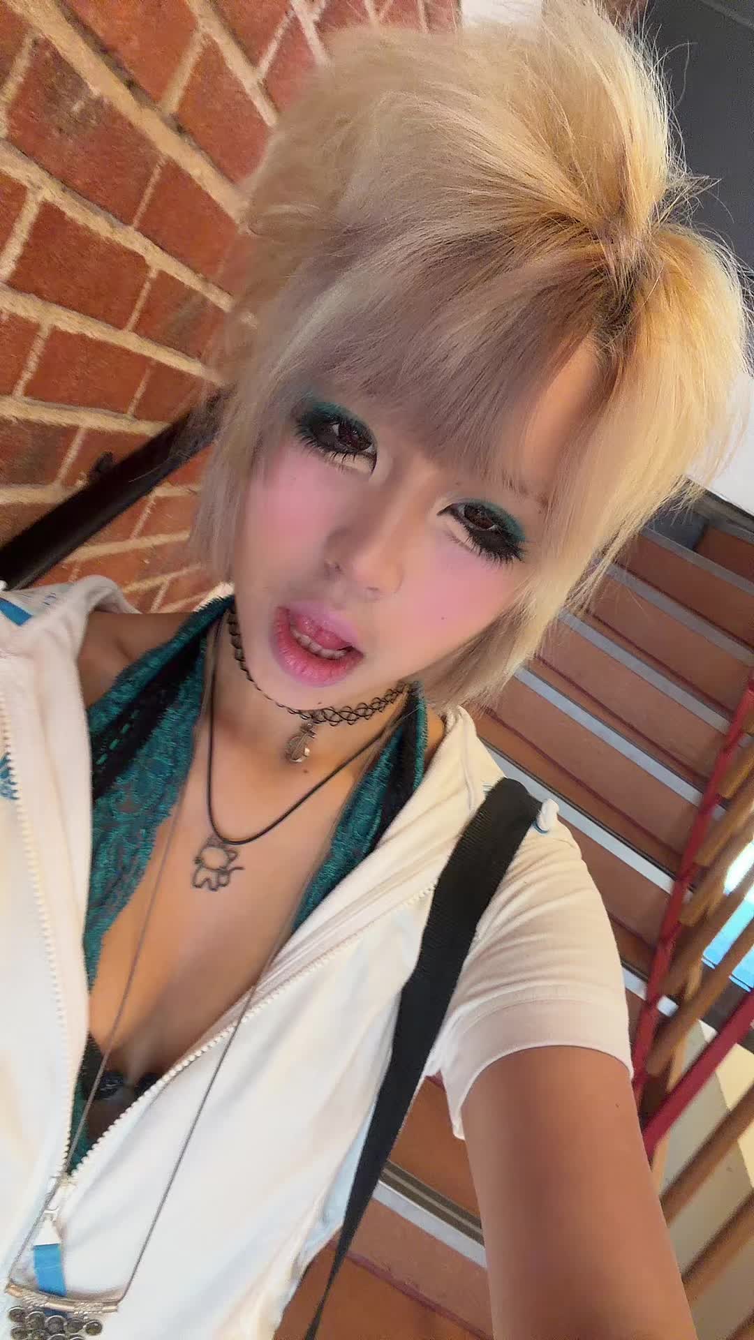 @Ammy🦄