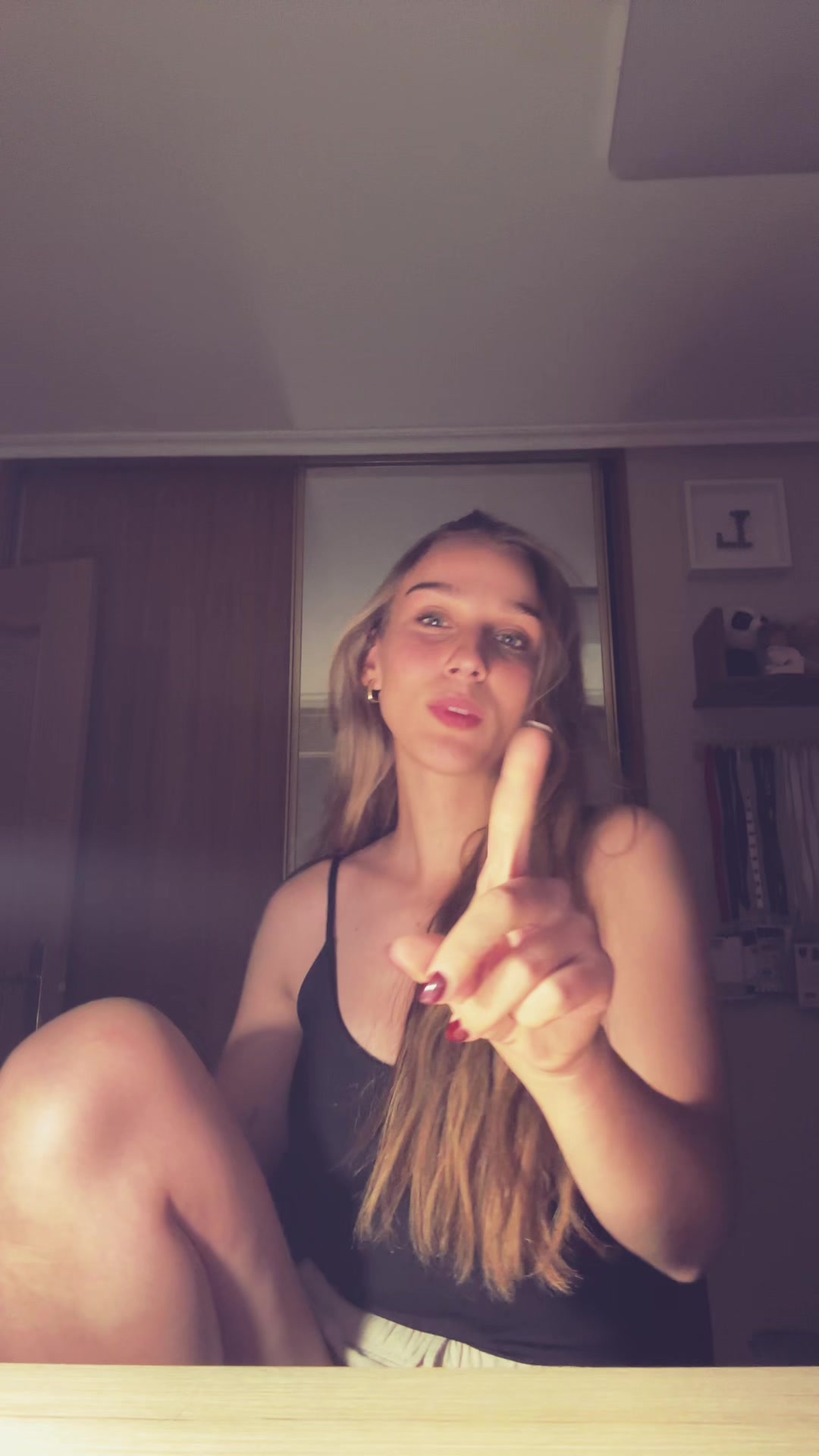 @Laurita