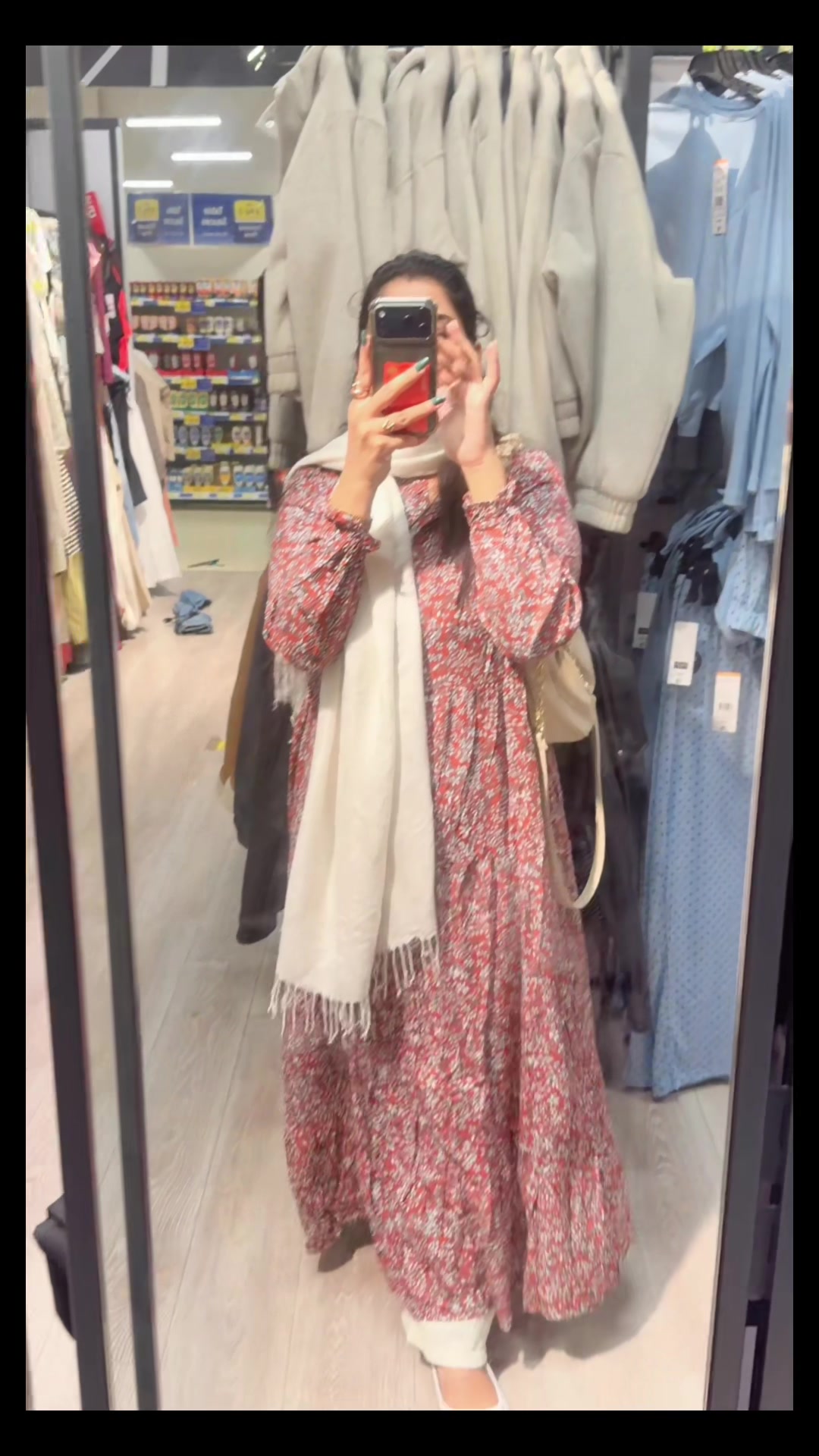 @Aizal 🇬🇧🇵🇰