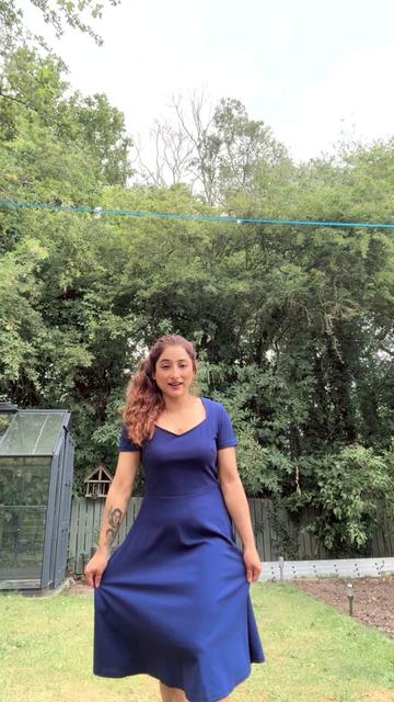 @🧿 कामना गिरी 🧿