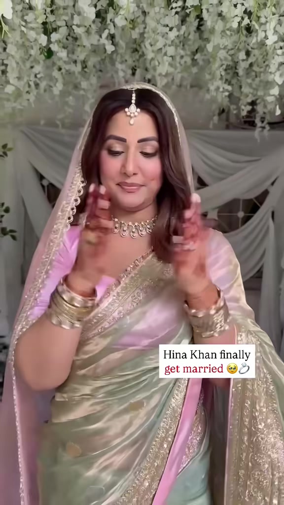 @Hina Khan 💎