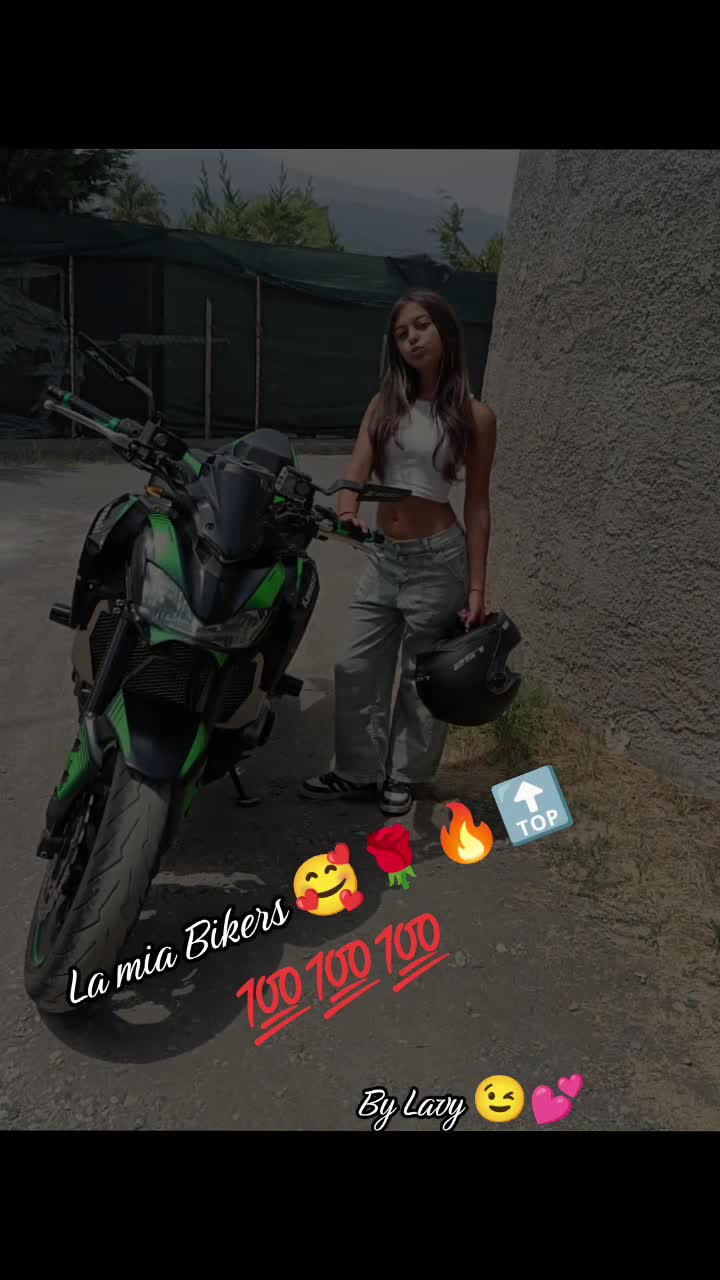 @LaviniaPiu7