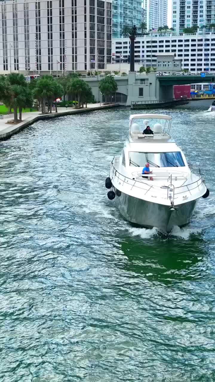 @Donaldson Yachts 🇺🇲