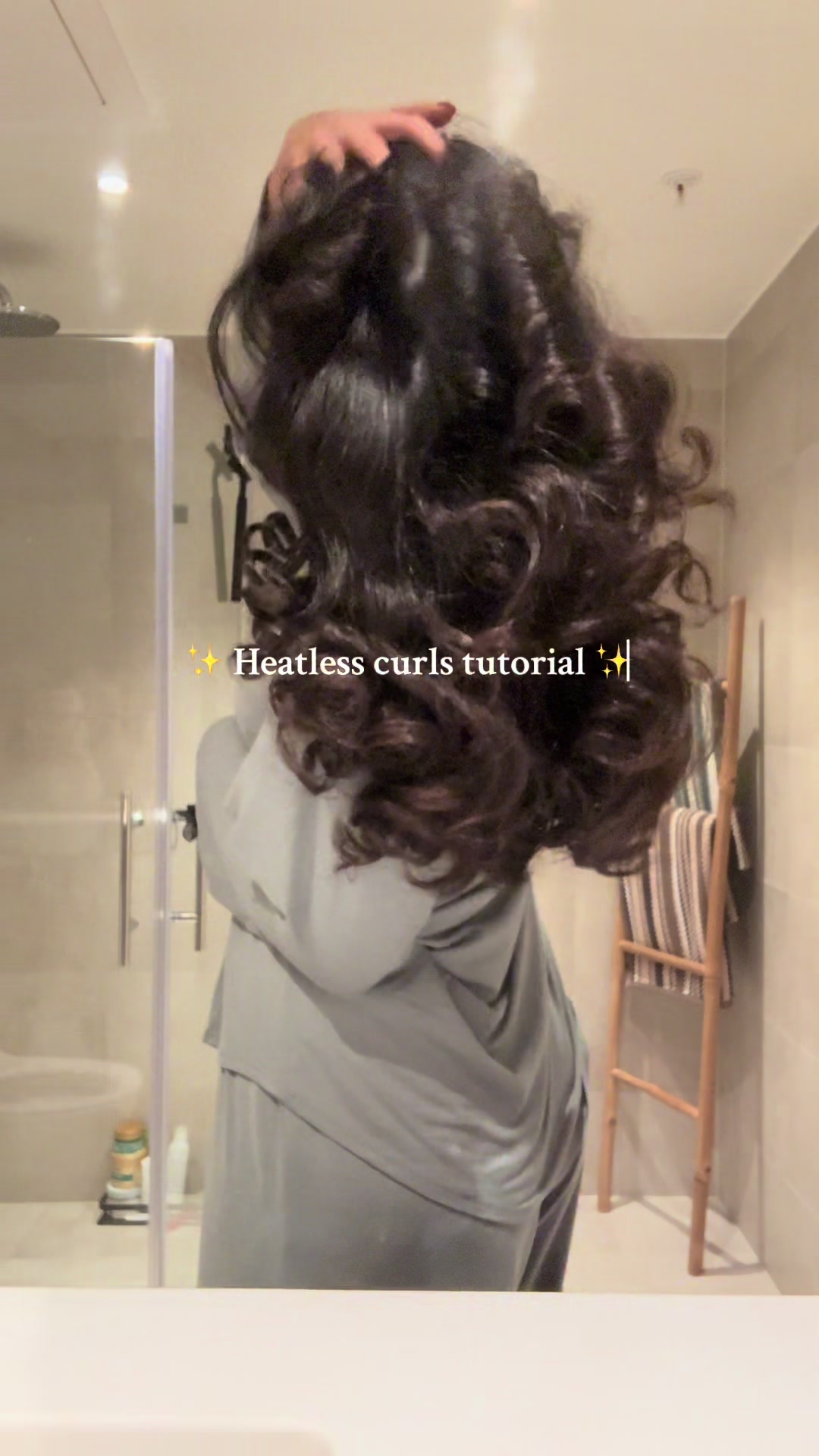 @Lanayasiz