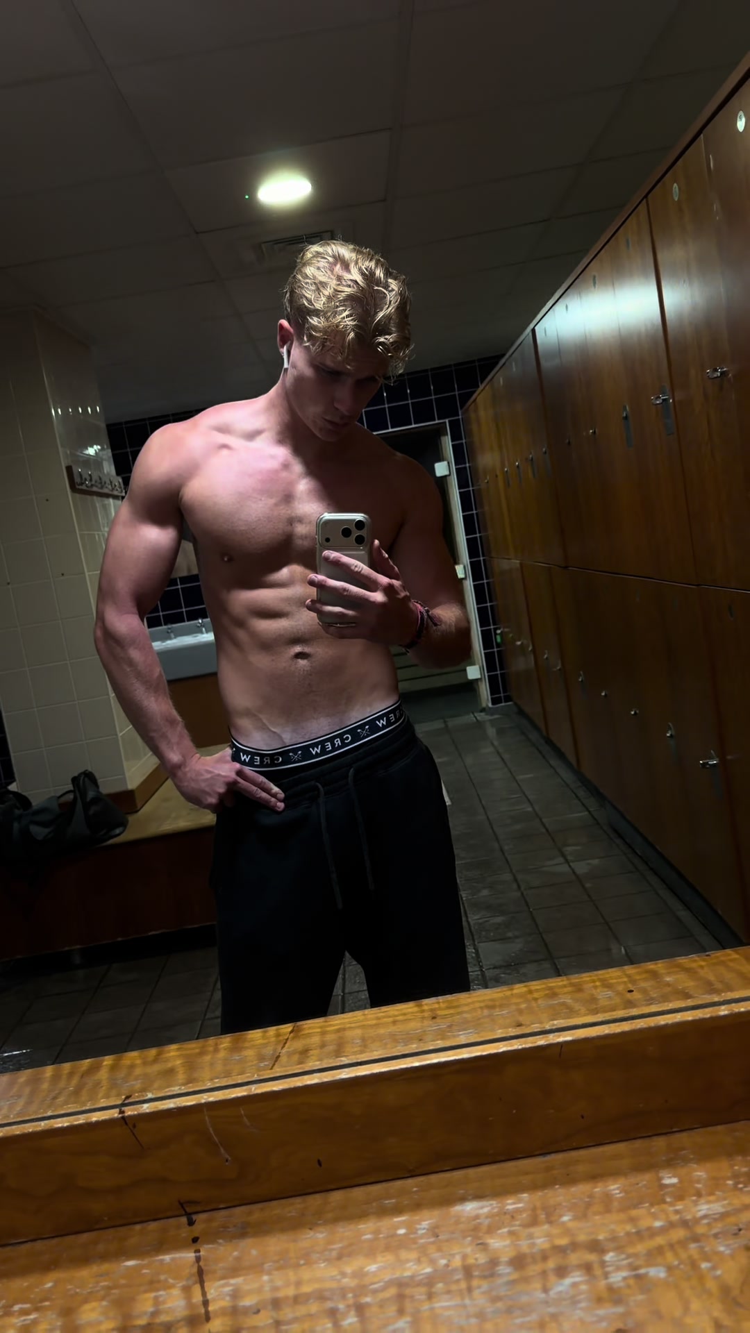 @henrylifts