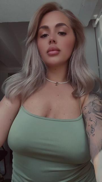 @juliicaa