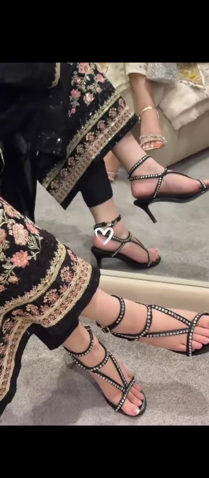 @🥀🕊️پگلی سی🩷🌚