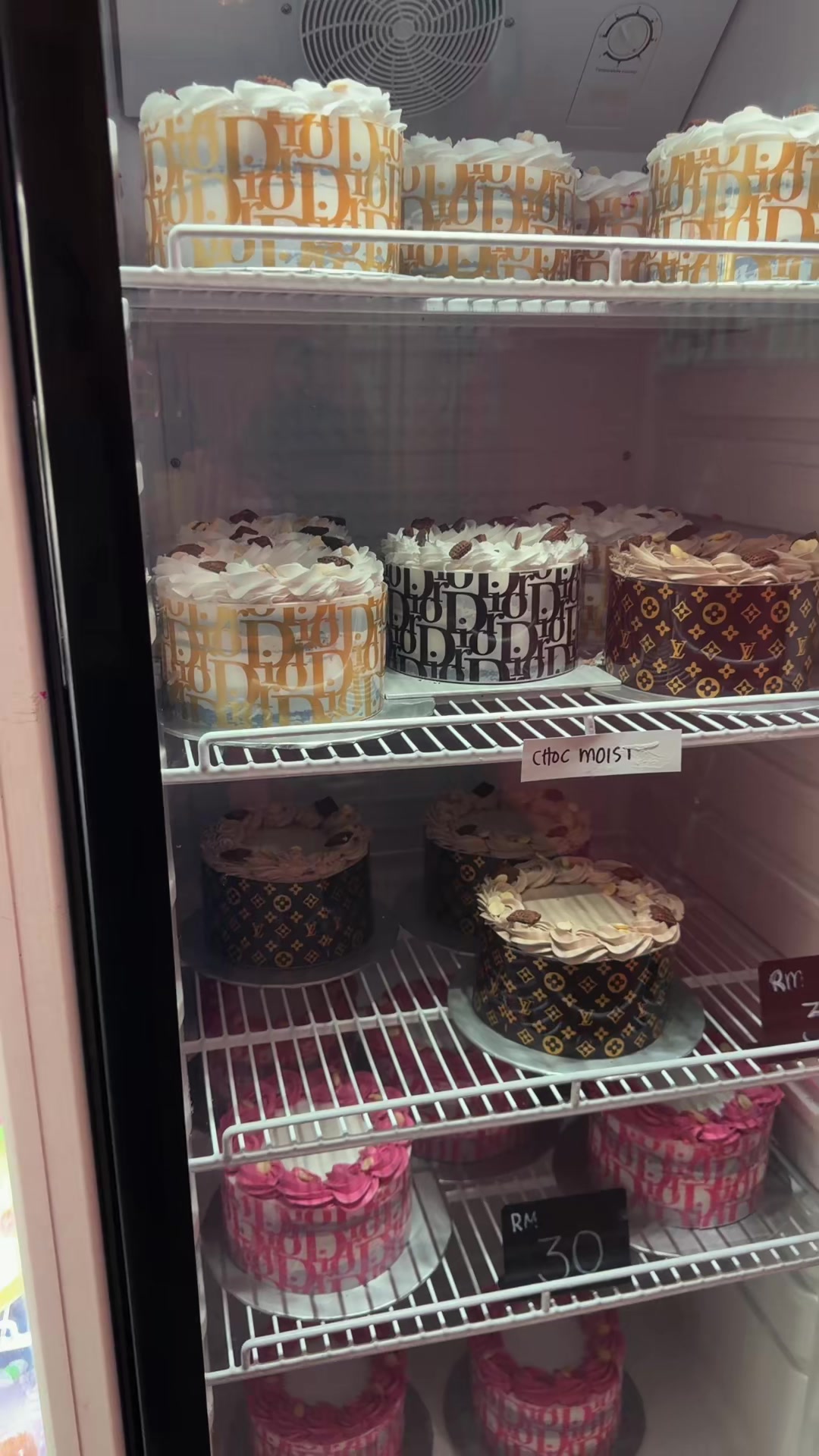 @oh.cakesempire