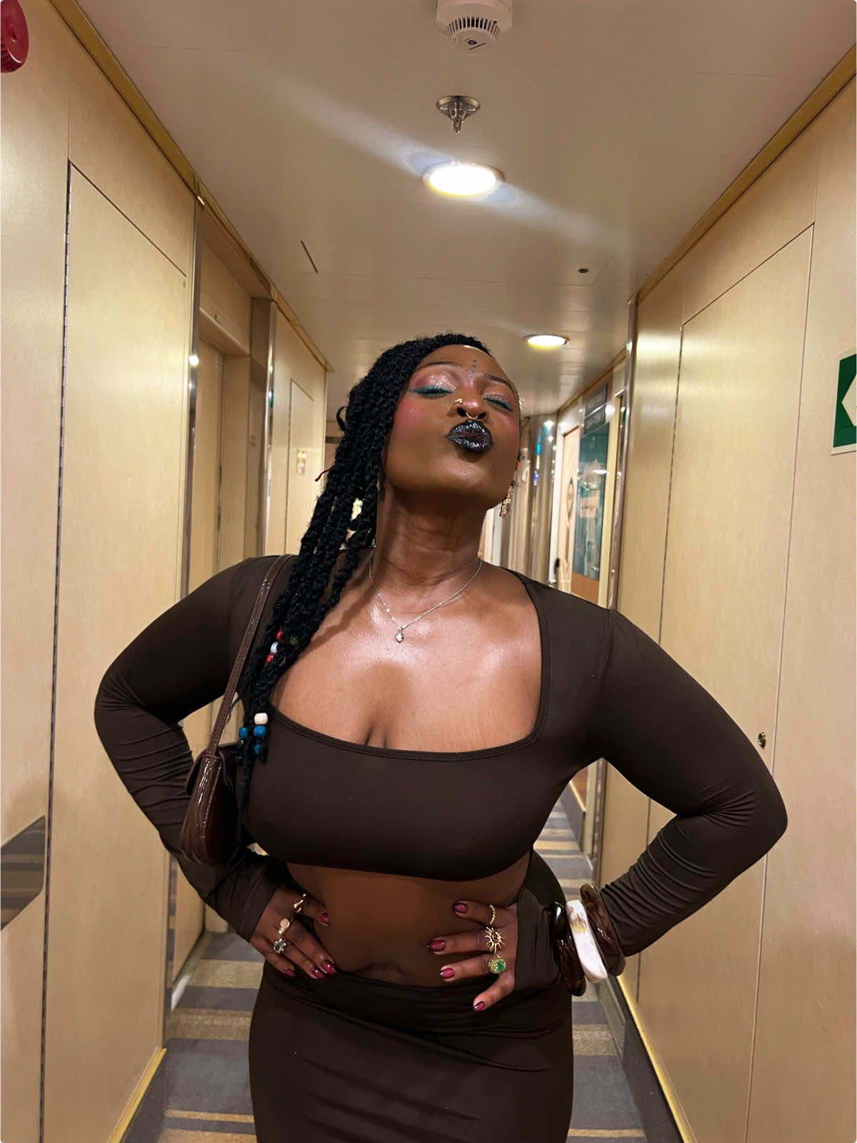 @Pweetiewura ⚢