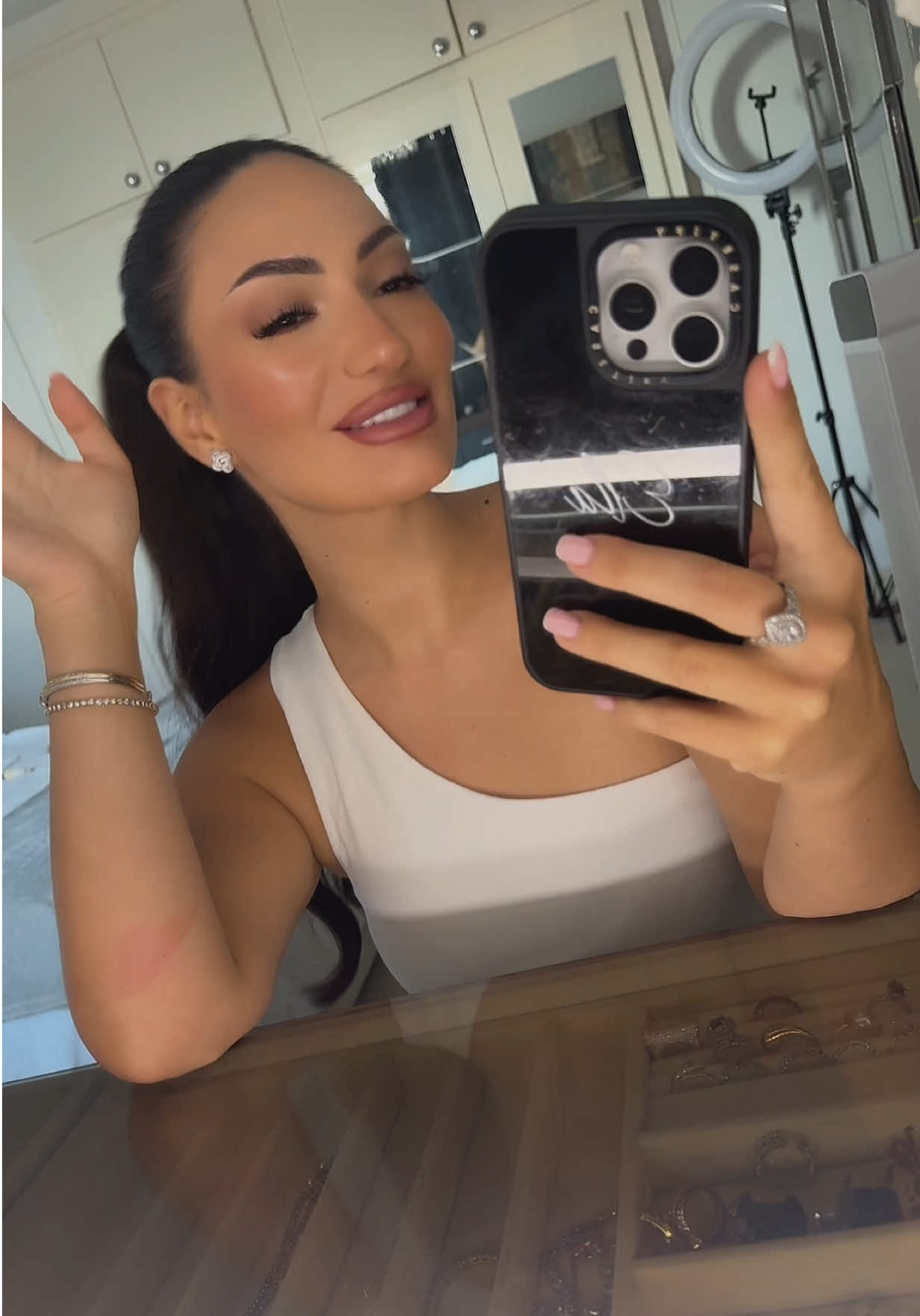 @Ella ๐ | Makeup and Lifestyle