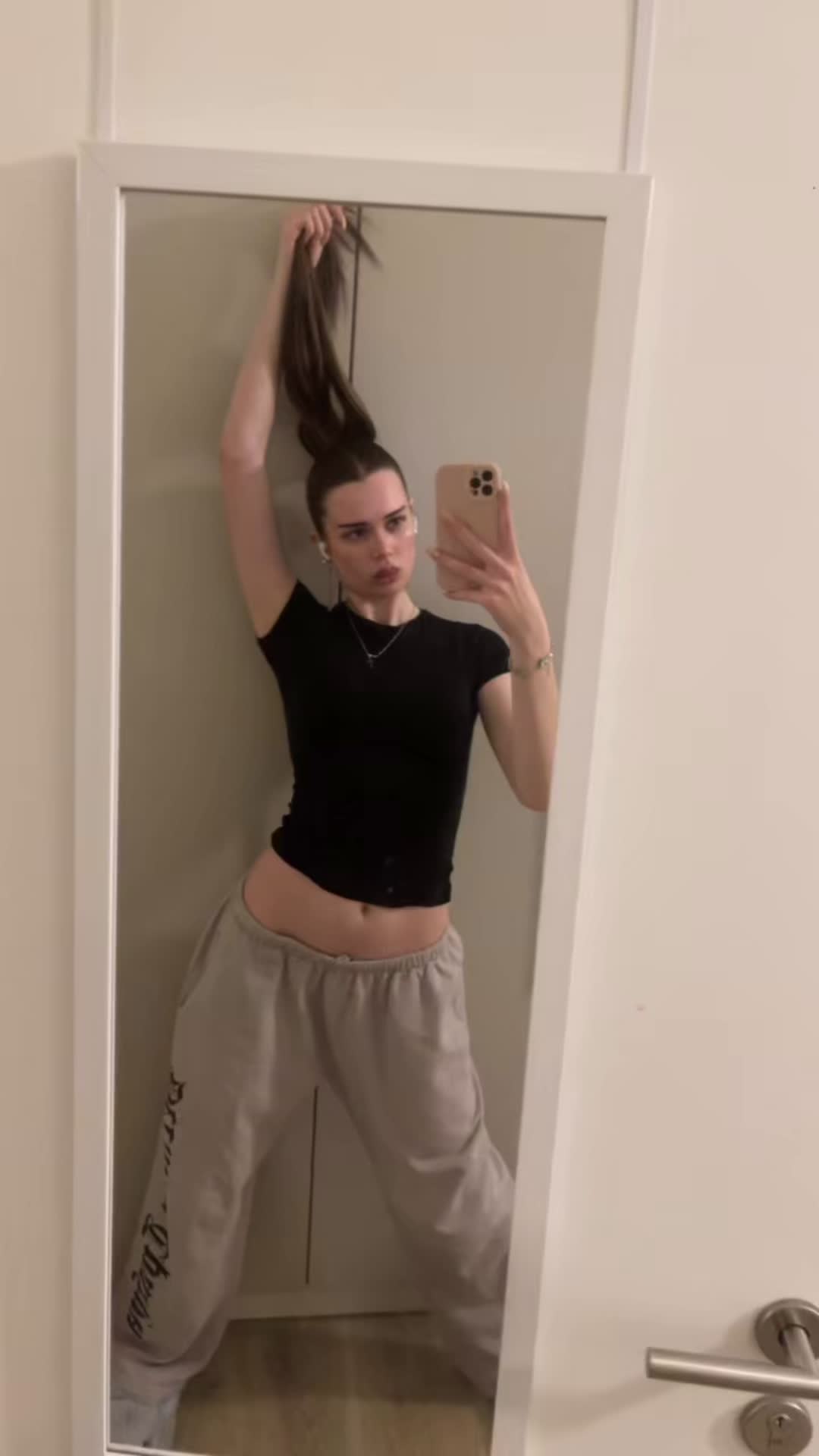 @evi
