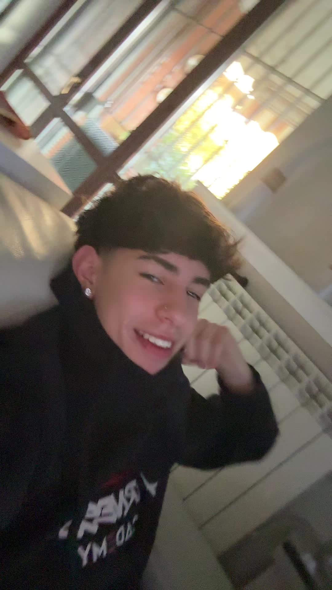 @🌪️