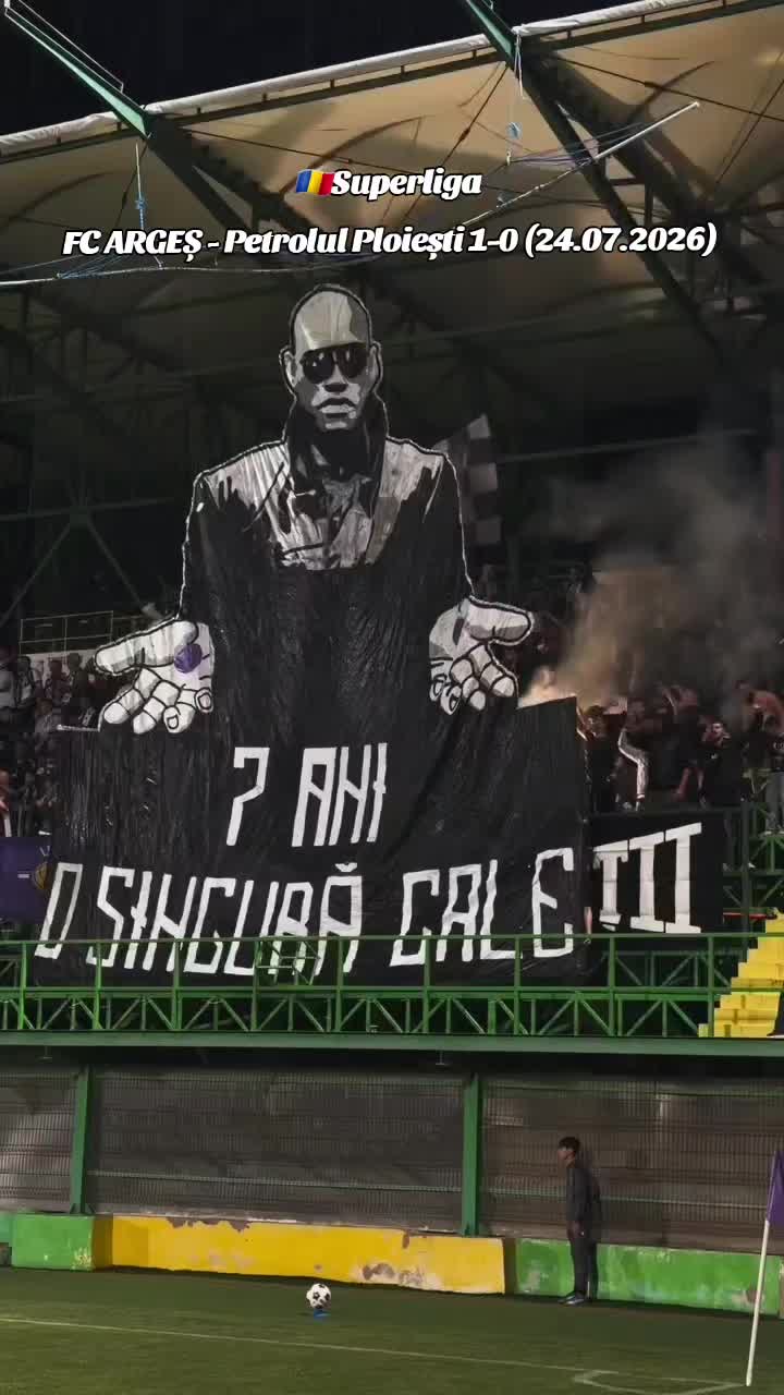 @Ultrași &Icirc;n Peluze