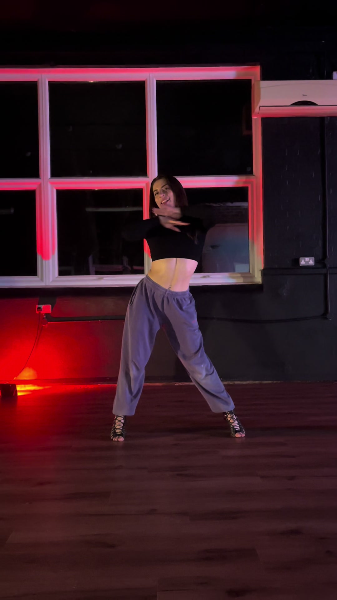 @holswilddance