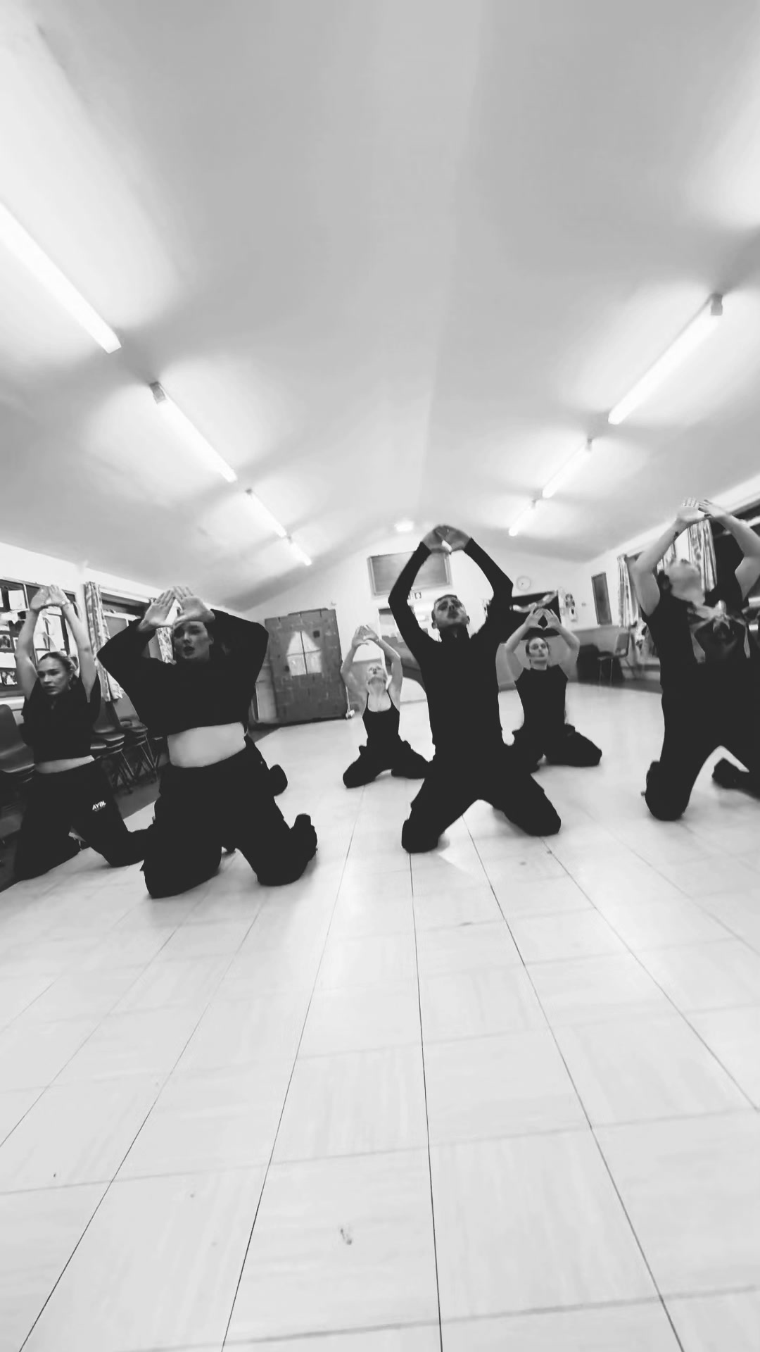 @Dyamond Dance