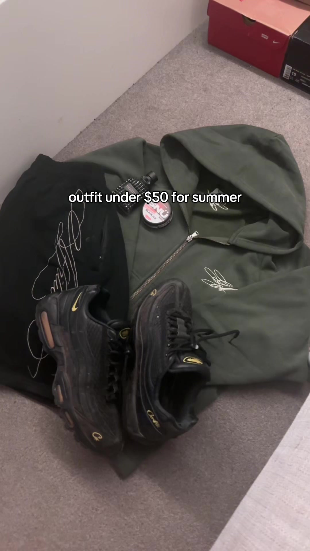 @STRTWR 🌑