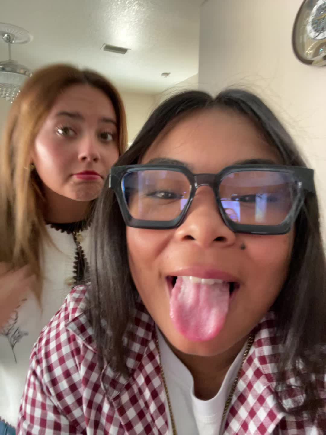 @Lina