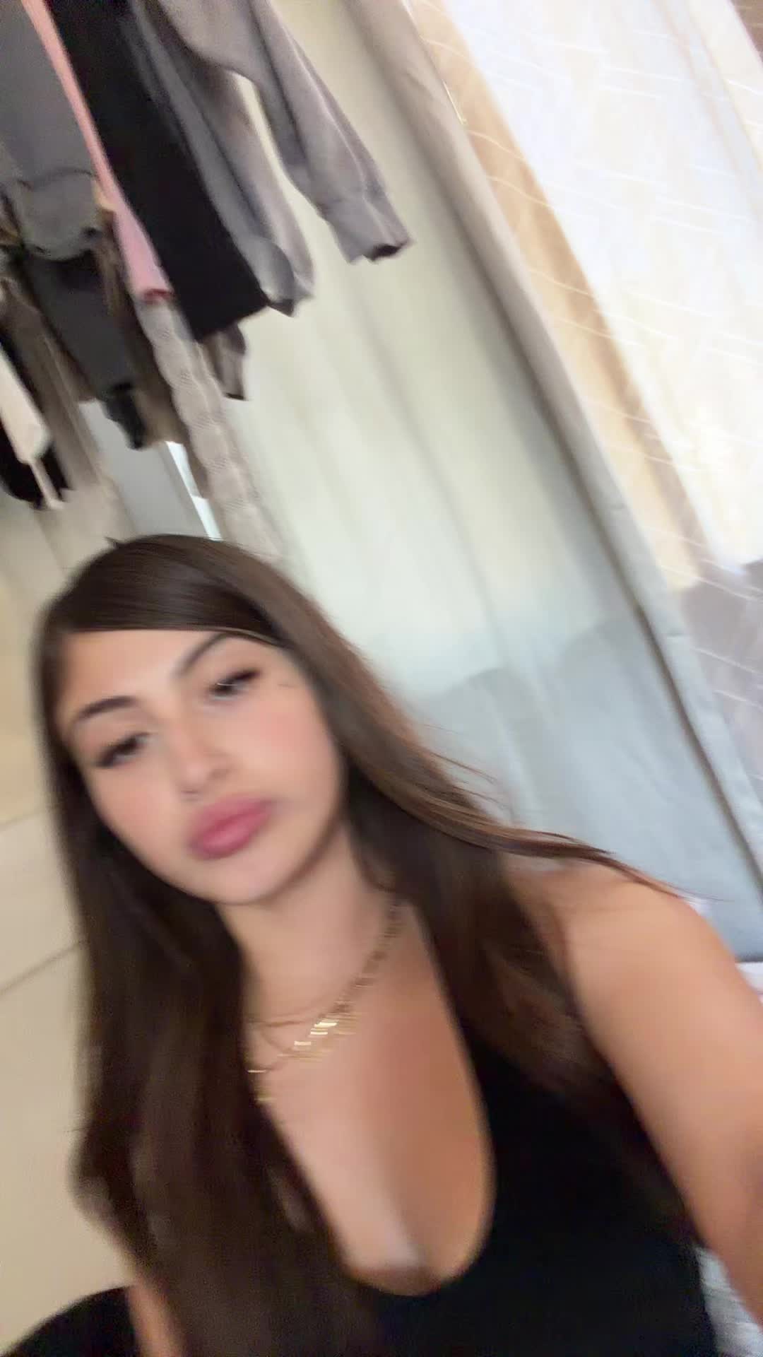 @dolllyyy_