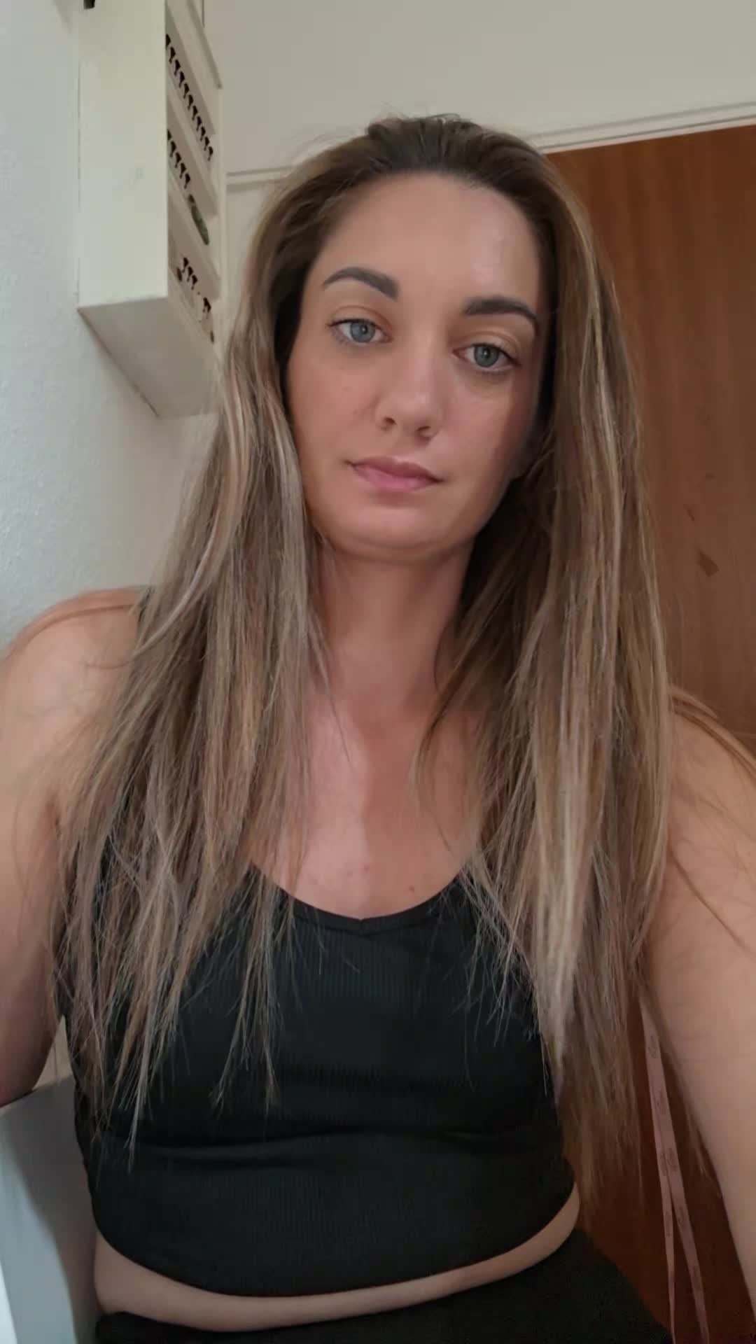 @Izaa