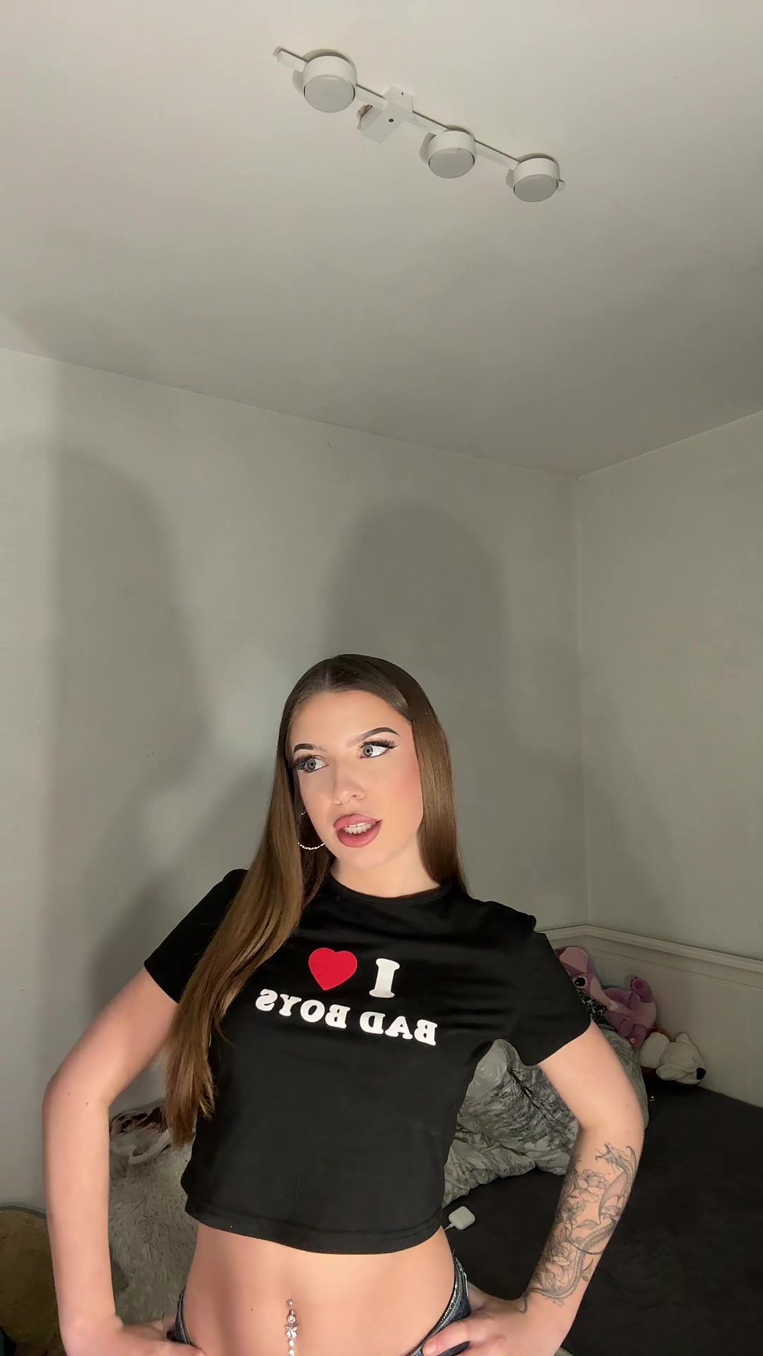 @laura