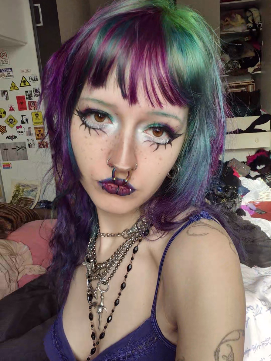 @porcelaindoll☣