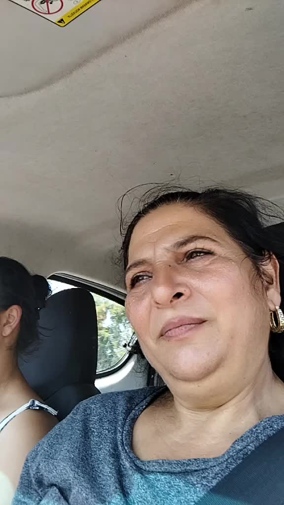 @Elena Codreanu700