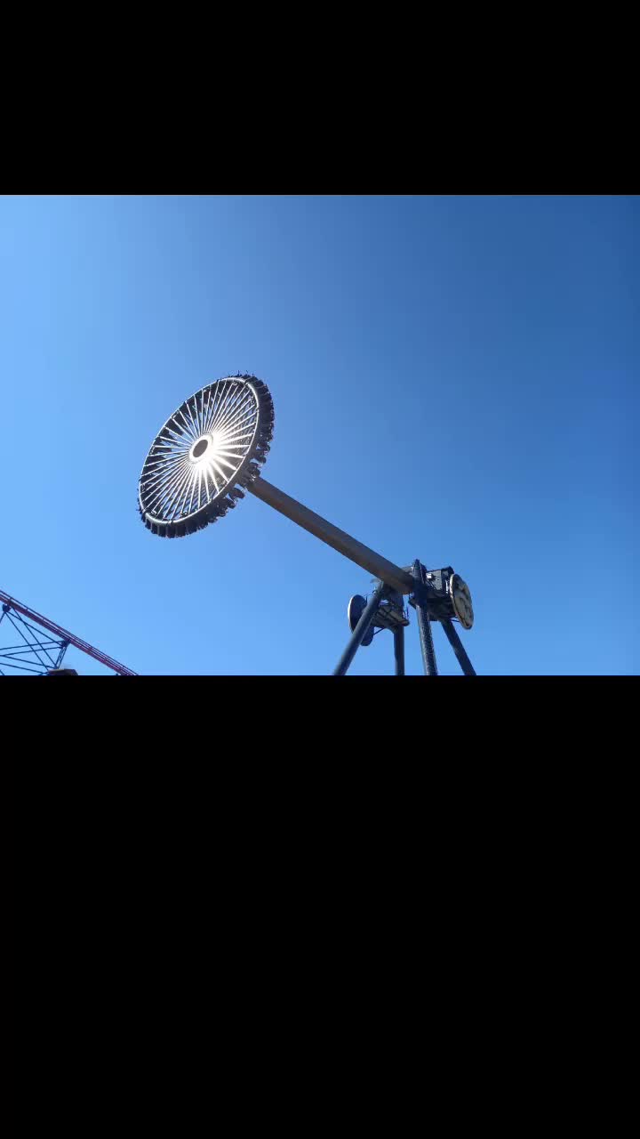 @Emily🎢✈️🏳️🌈