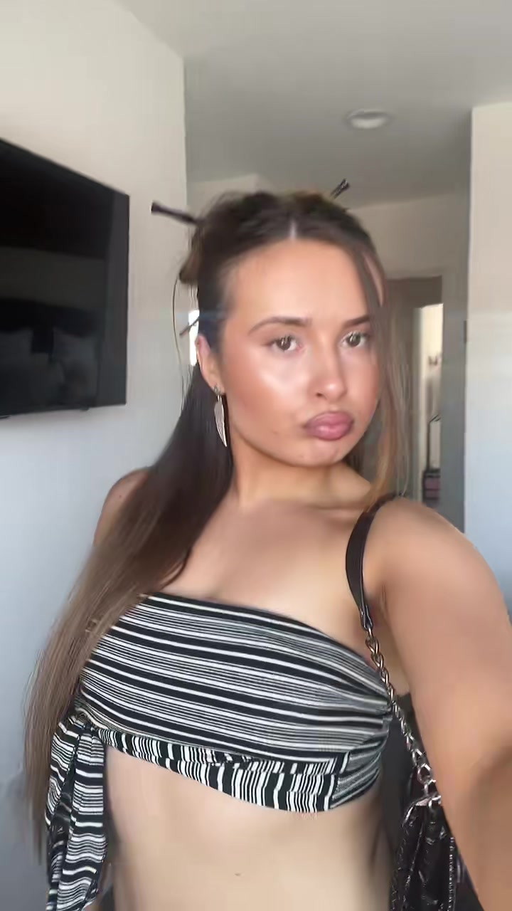 @Liv 🦄🩵🪸