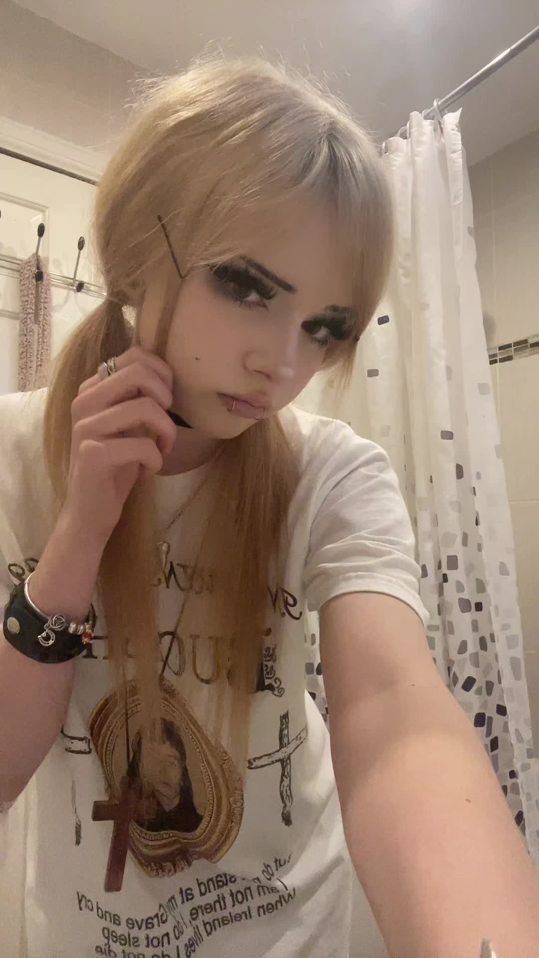 @tia ⚔️