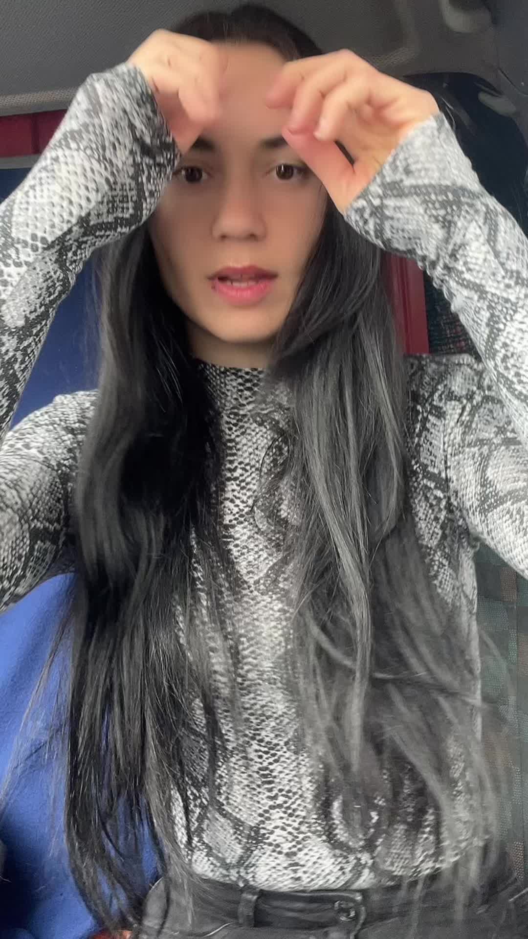 @Iulia👑