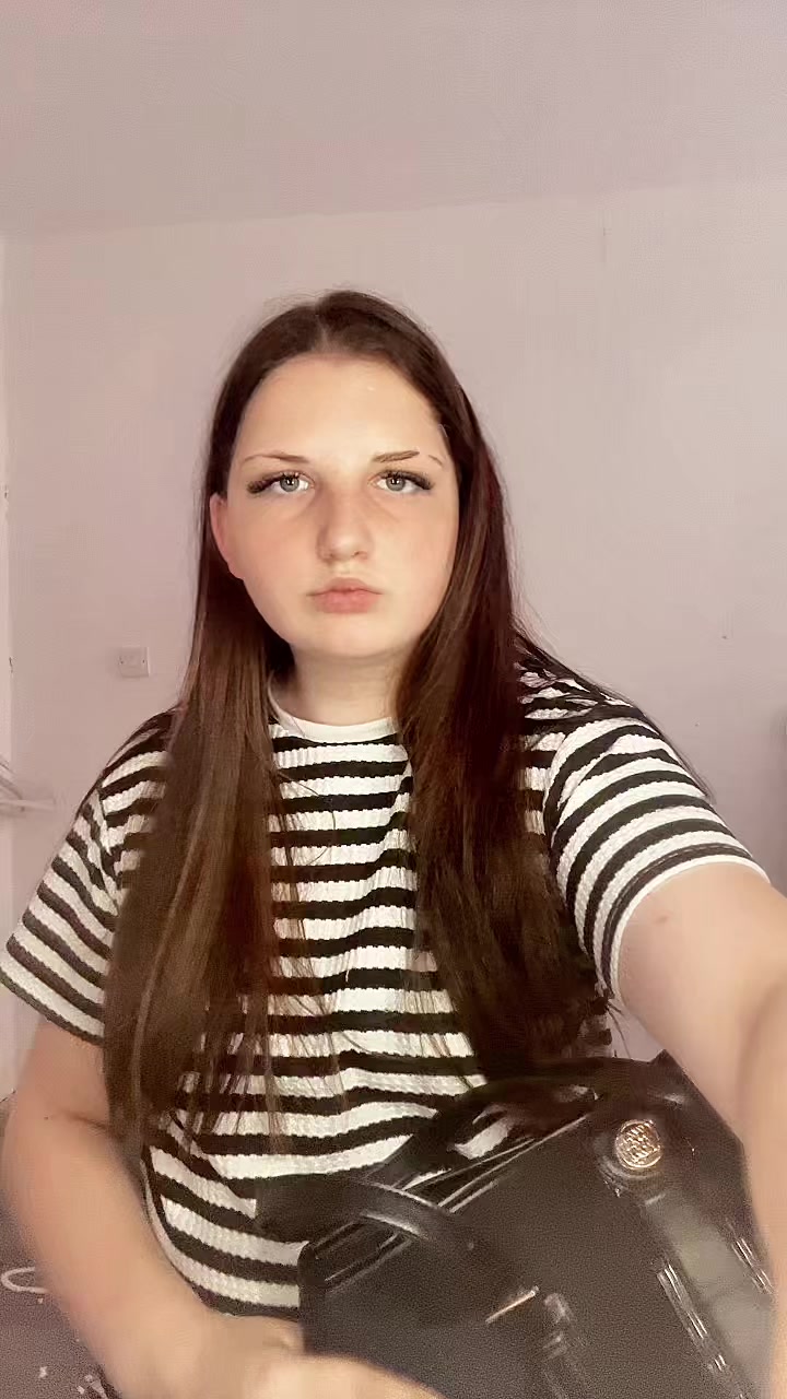 @𝓡𝓾𝓫𝓮𝓮🌺