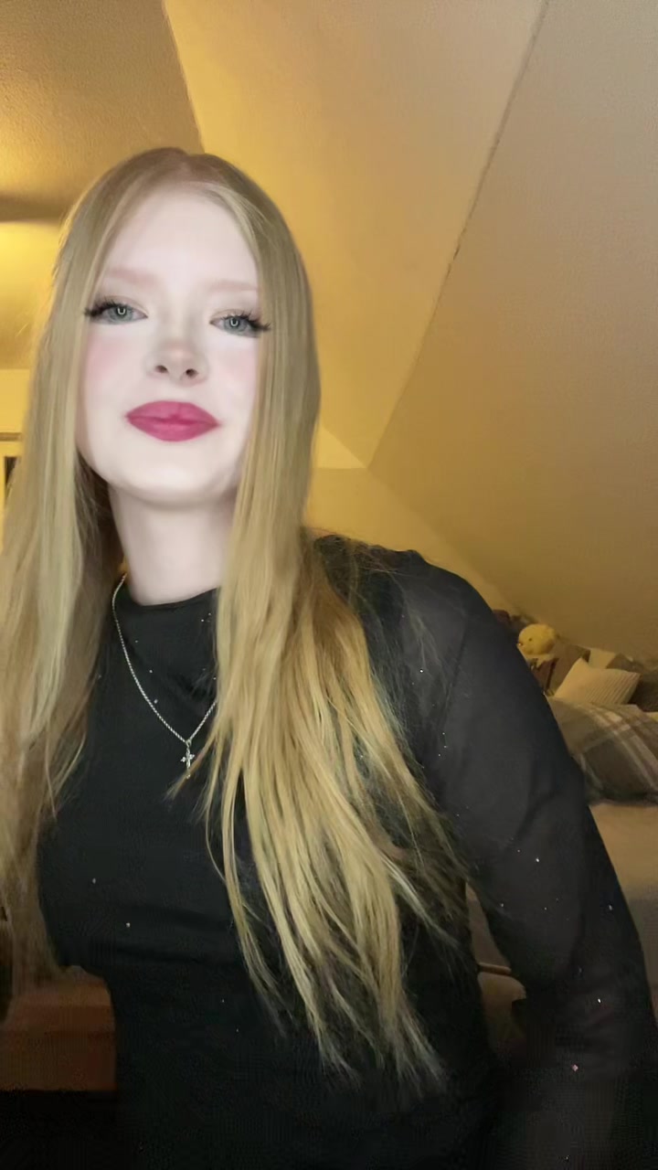 @emelyerdbeere