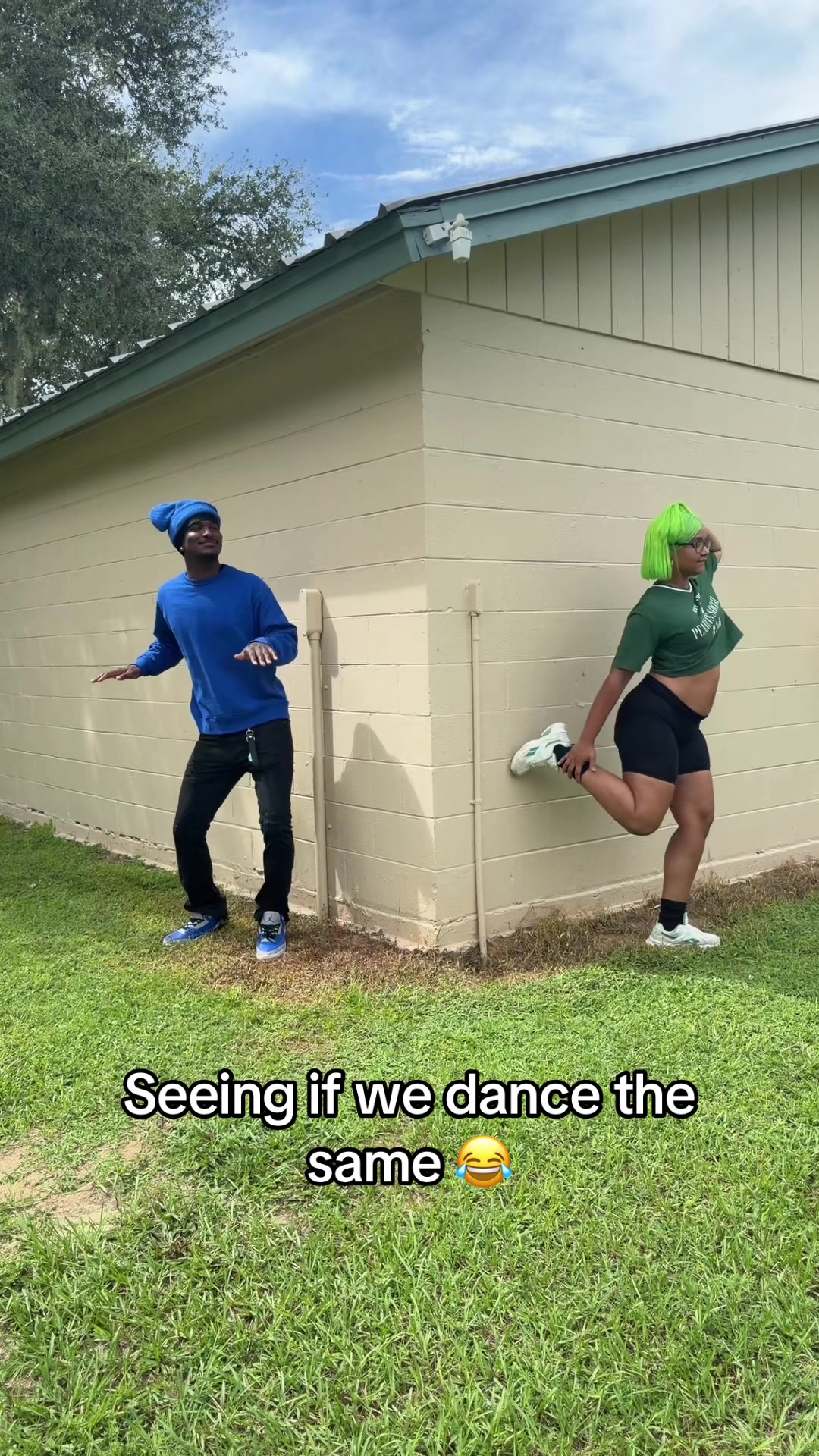 @Hoodskiiz