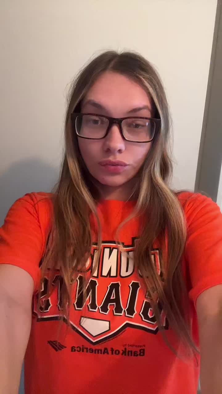 @ItsAshleyBZ