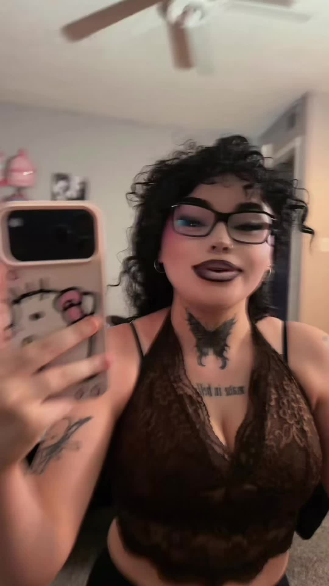 @𝓒𝓱𝓪𝓻𝓵𝓲𝓮🖤🕷️