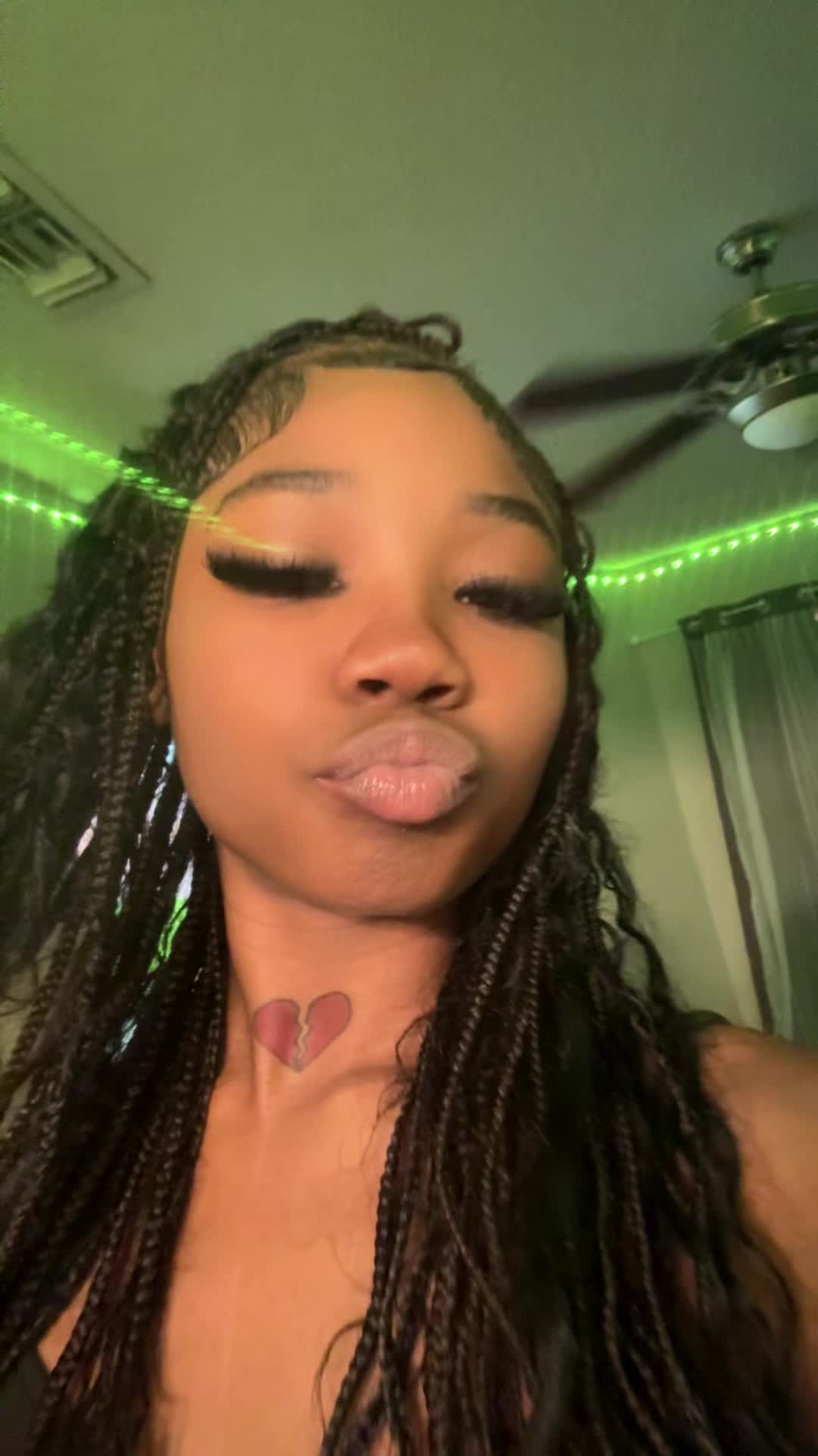 @allbOut.ari