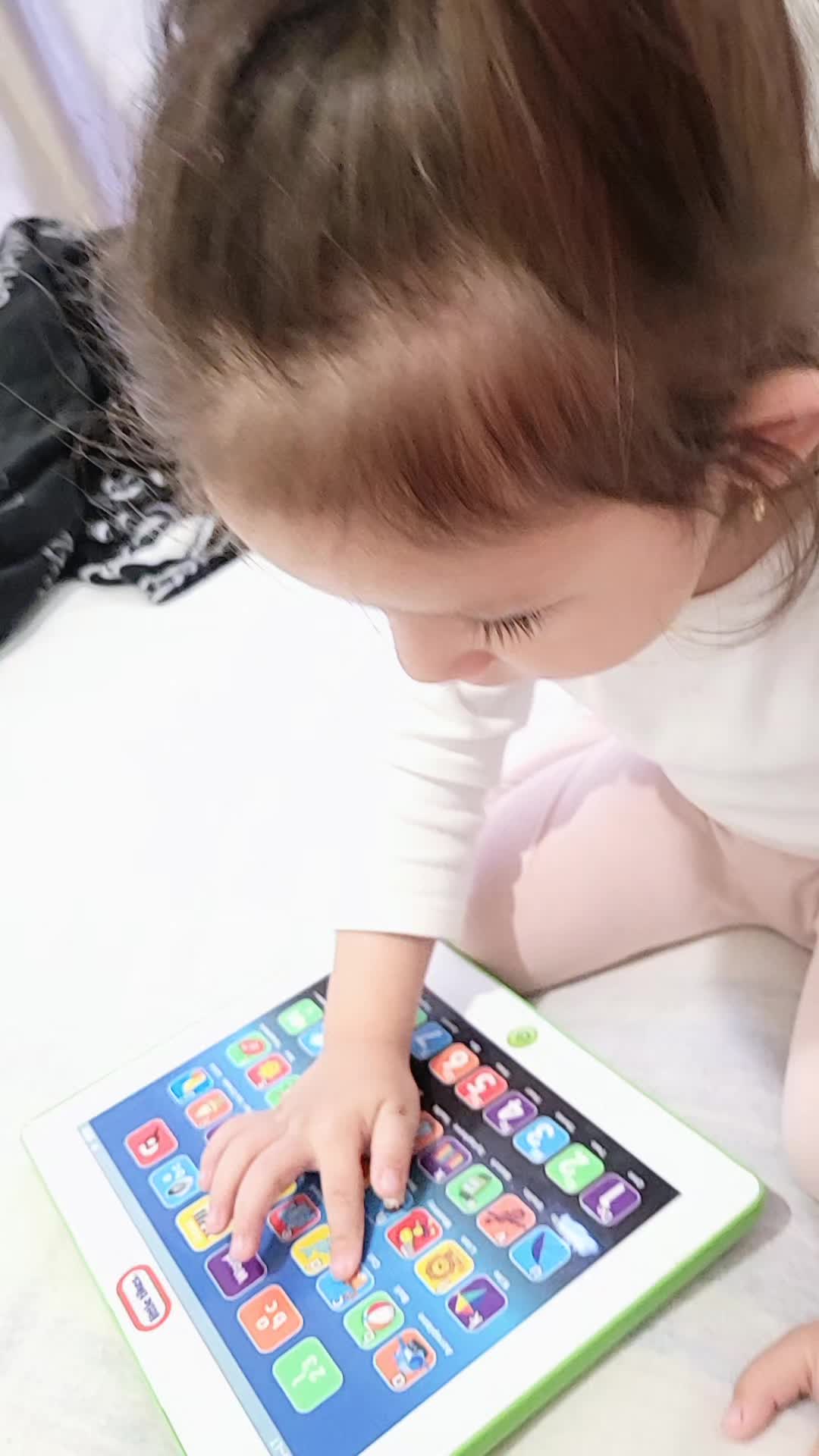 @𝓐𝓷𝓭𝓻𝓮𝓮𝓪♡