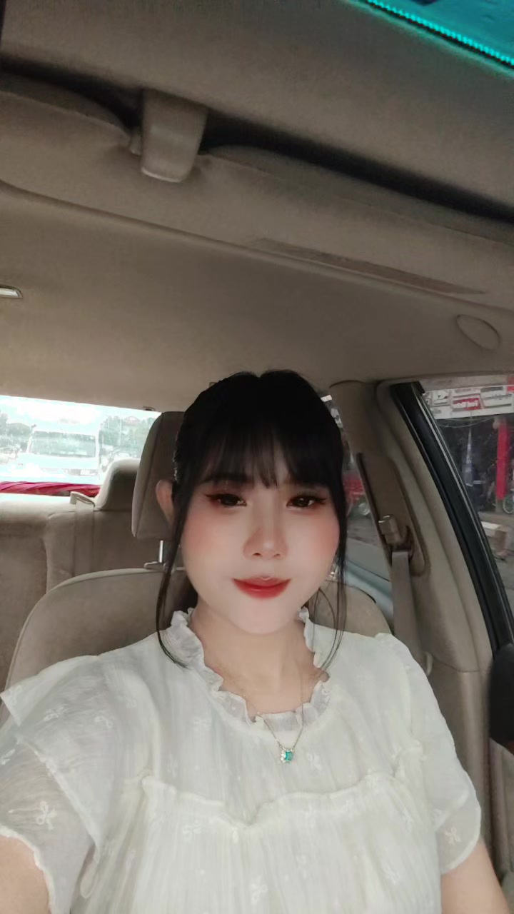 @Hnin Htet Aung
