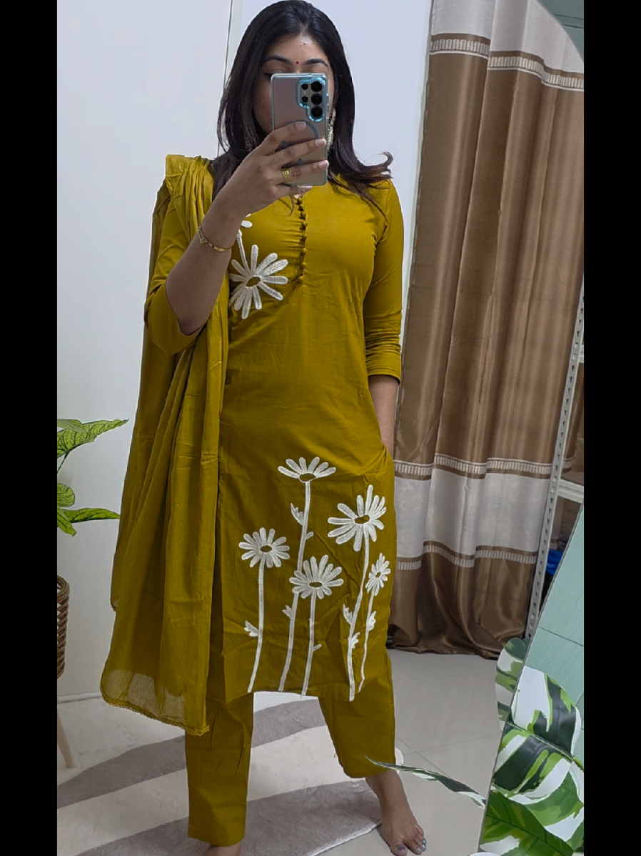 @Sai Fashion House