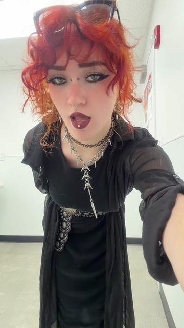 @evrythnginitsrightplce