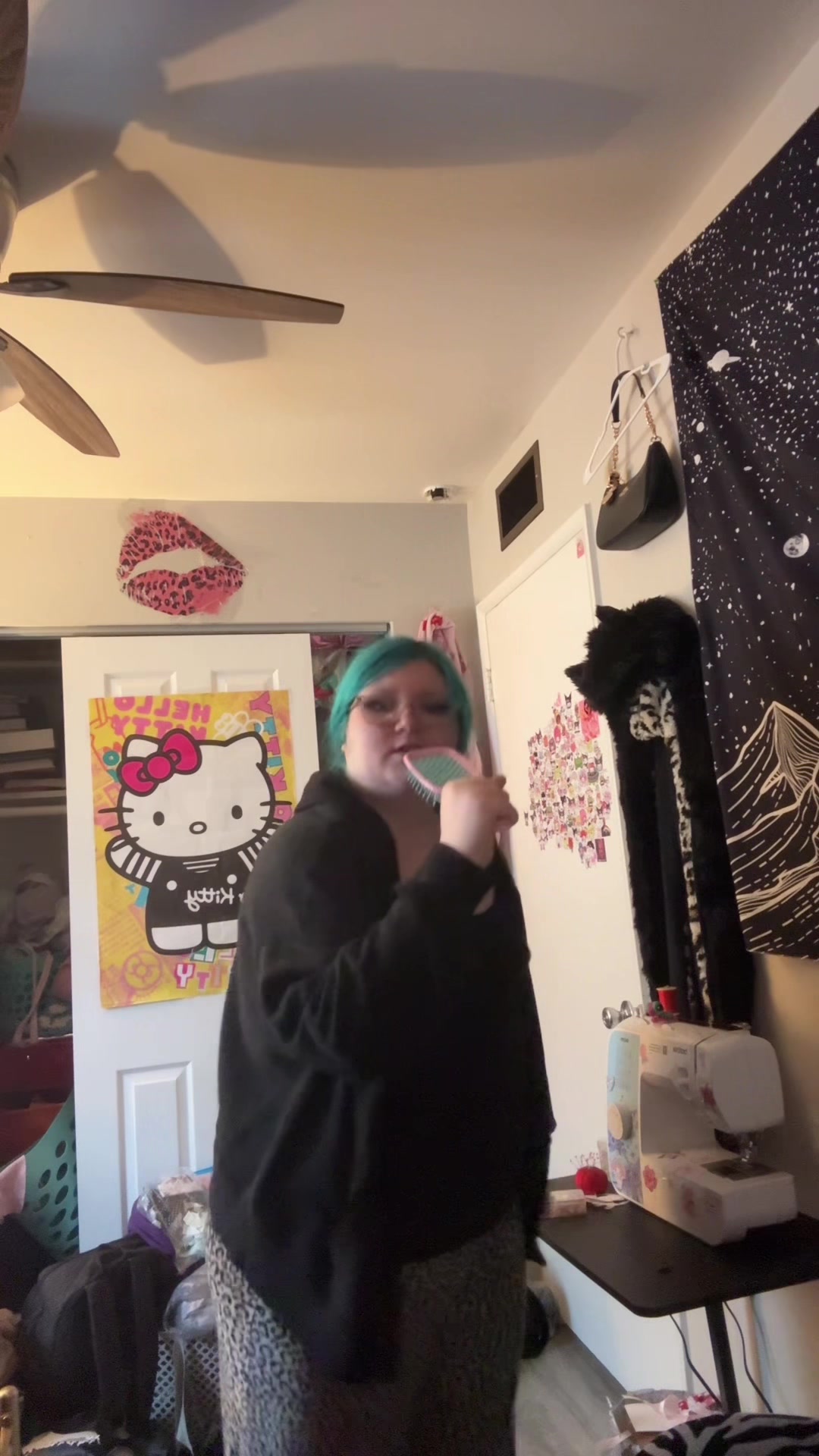 @🦄