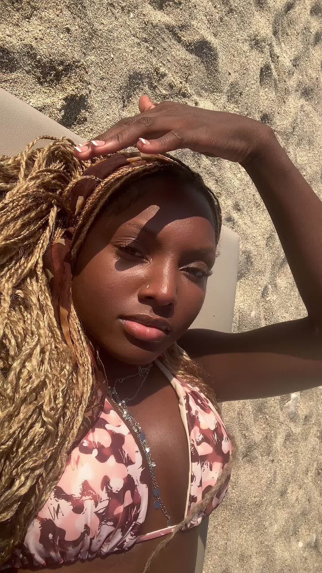 @Joychar
