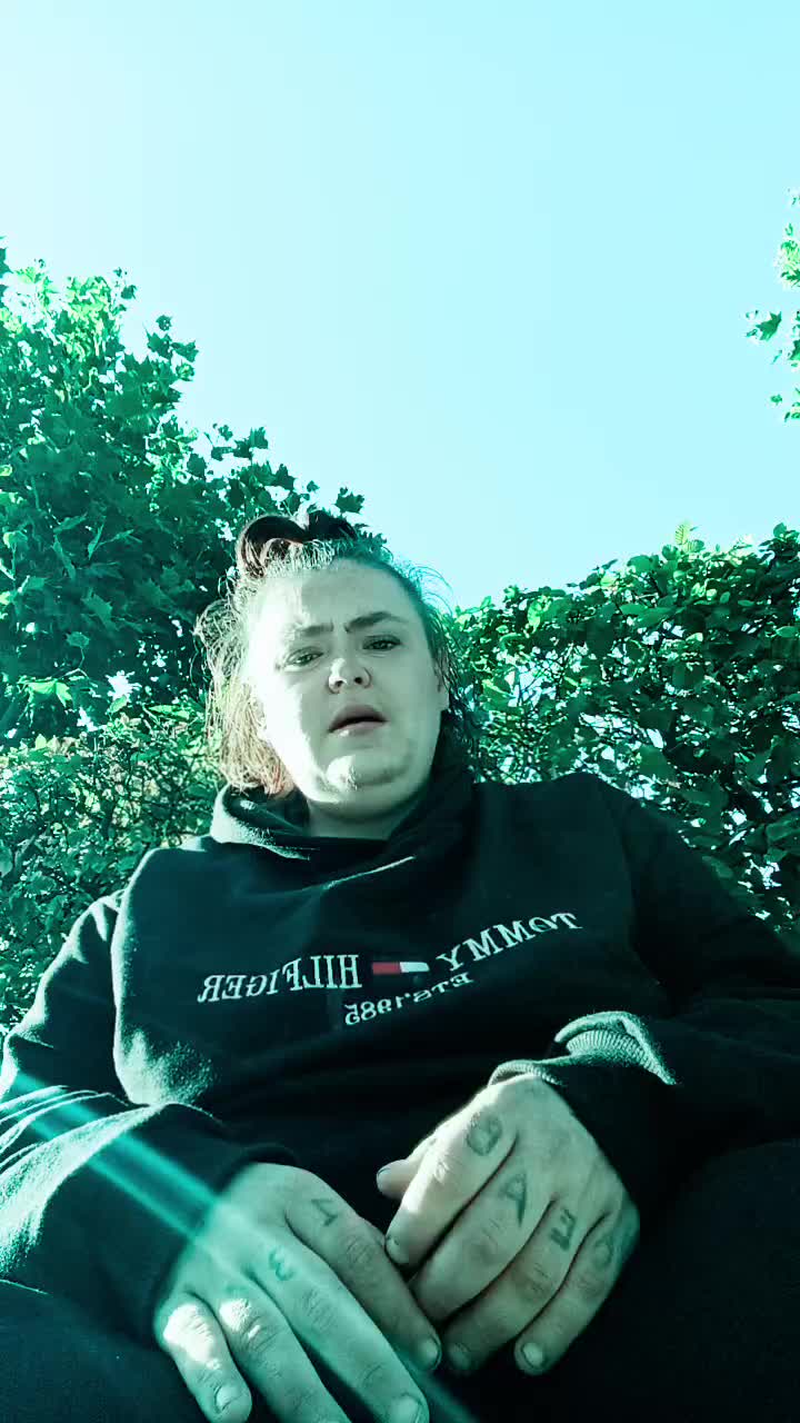 @AlphaQueen96