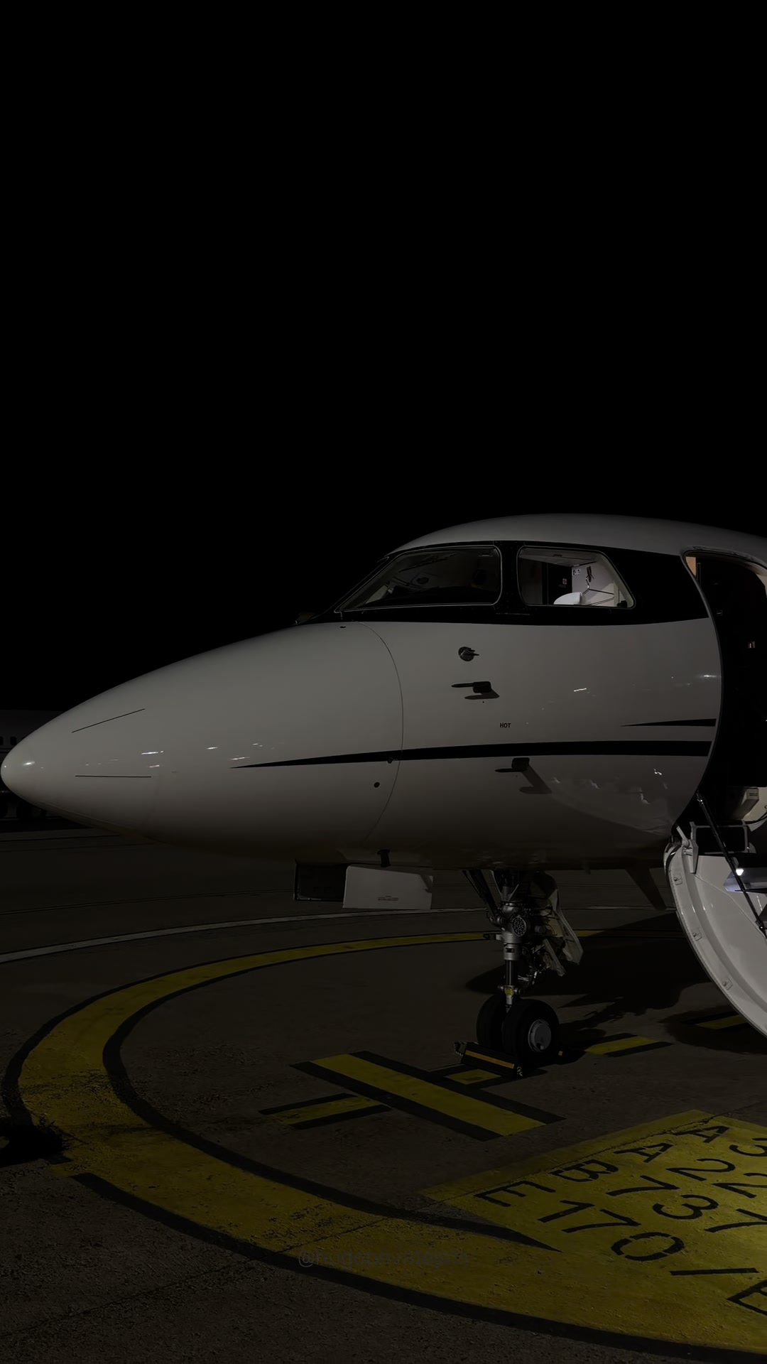 @hugoprivatejets