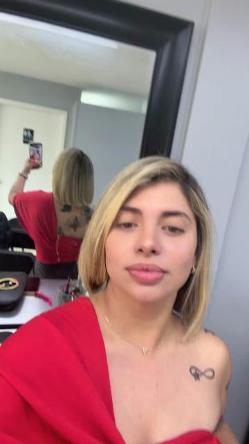 @Viviana