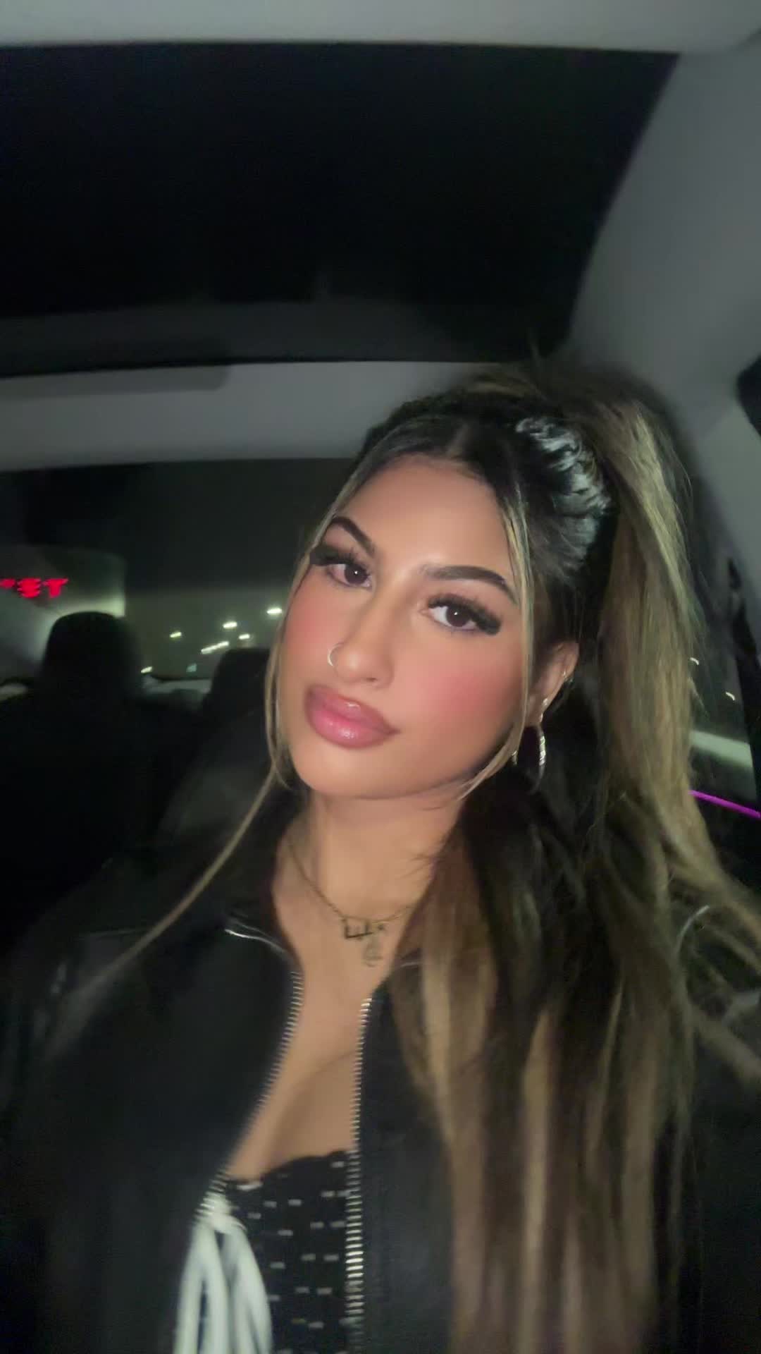 @bbneeeka