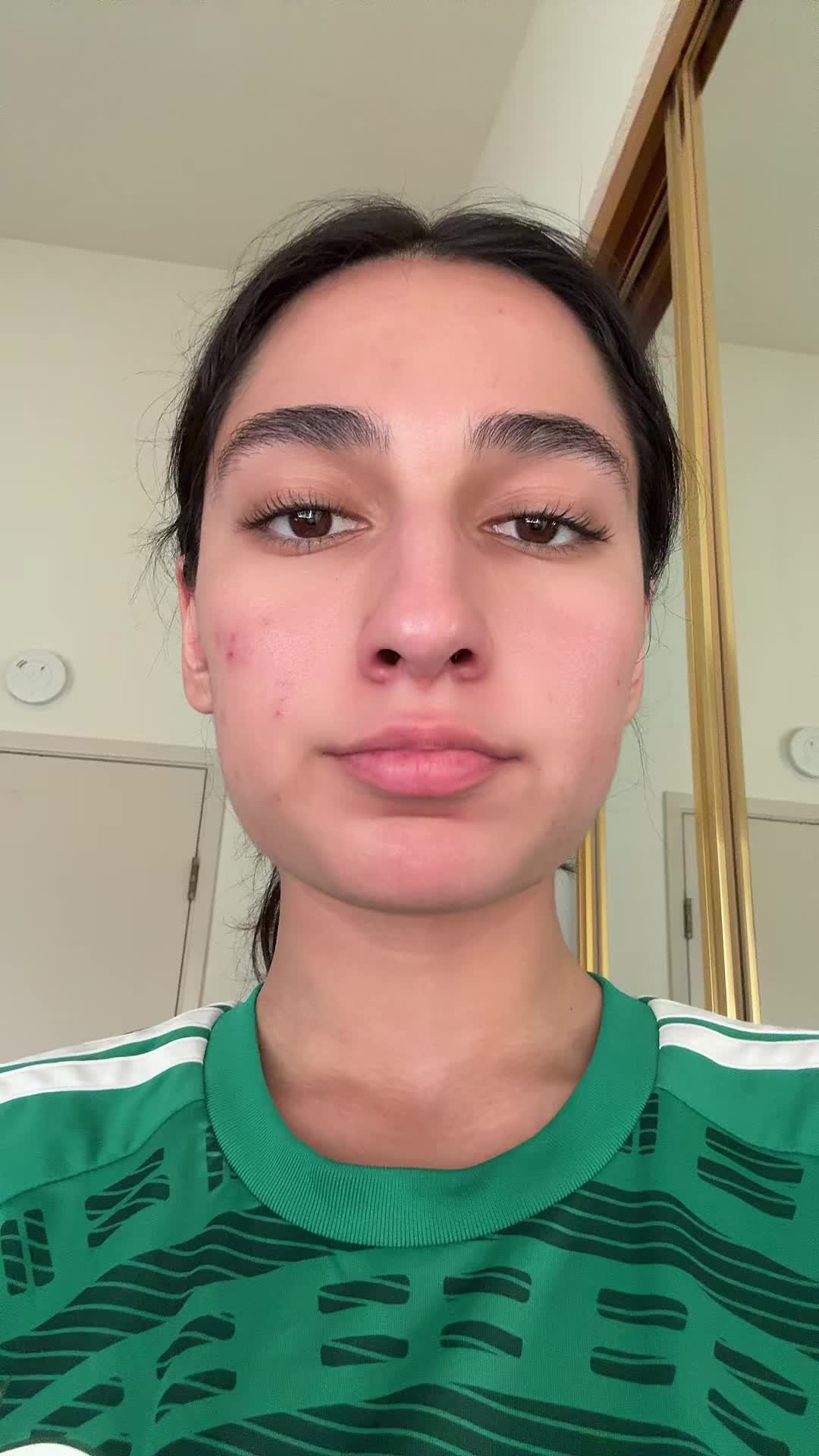 @Julielareina