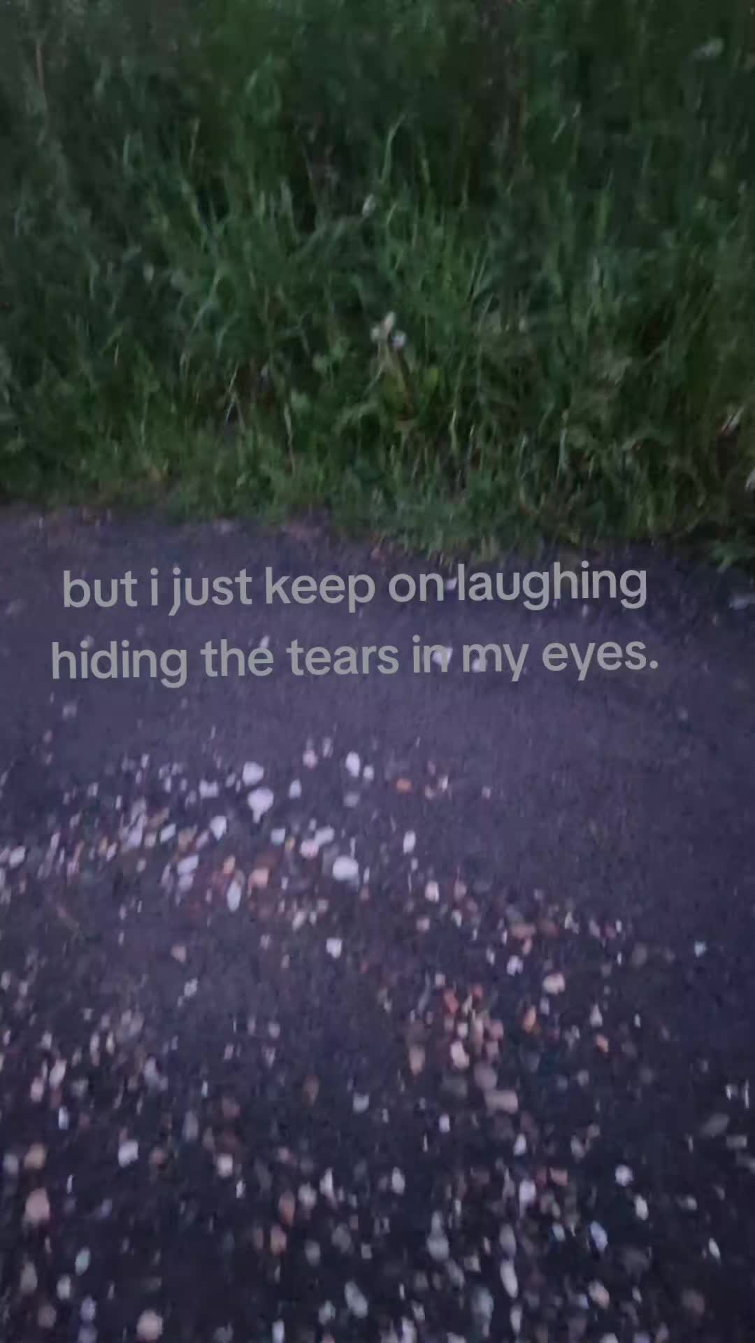 @Jenny🥀🖤💭
