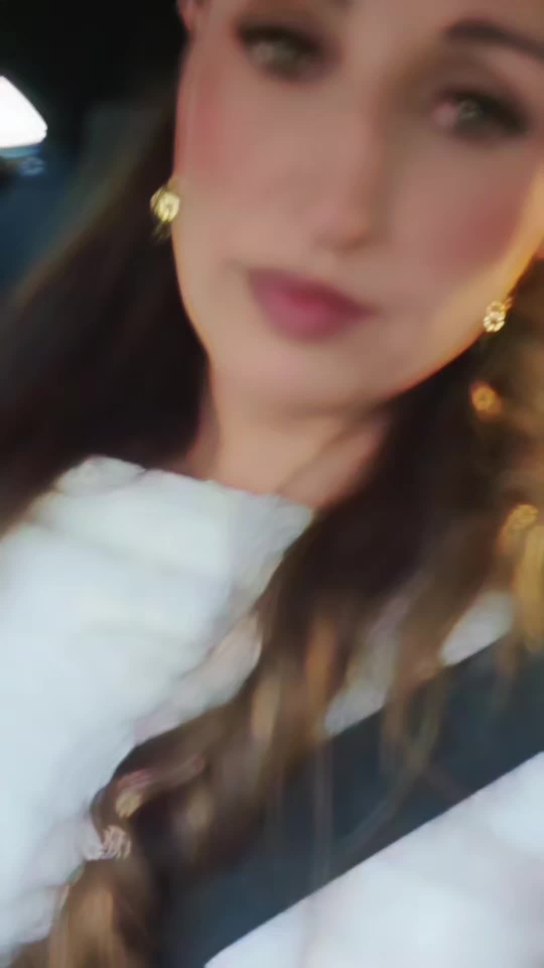 @zeyneb